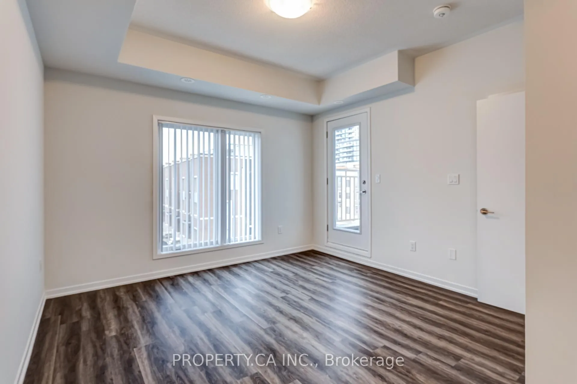Photo 26 of Unit TH377, 80 Honeycrisp Crescent, Vaughan, Vaughan Corporate Centre — HOMEH