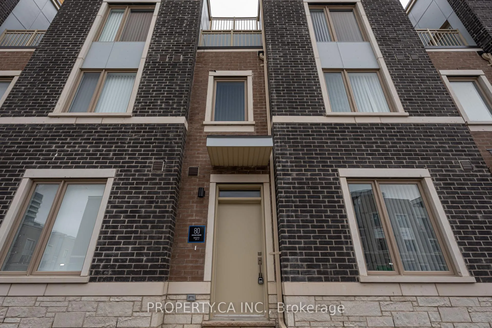 Photo 40 of Unit TH377, 80 Honeycrisp Crescent, Vaughan, Vaughan Corporate Centre — HOMEH