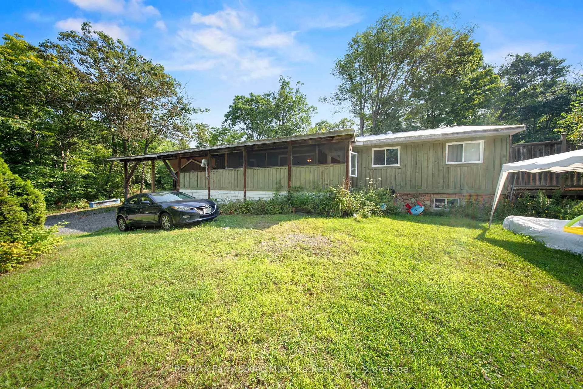 Photo 26 of 28 Black Road, Seguin — HOMEH