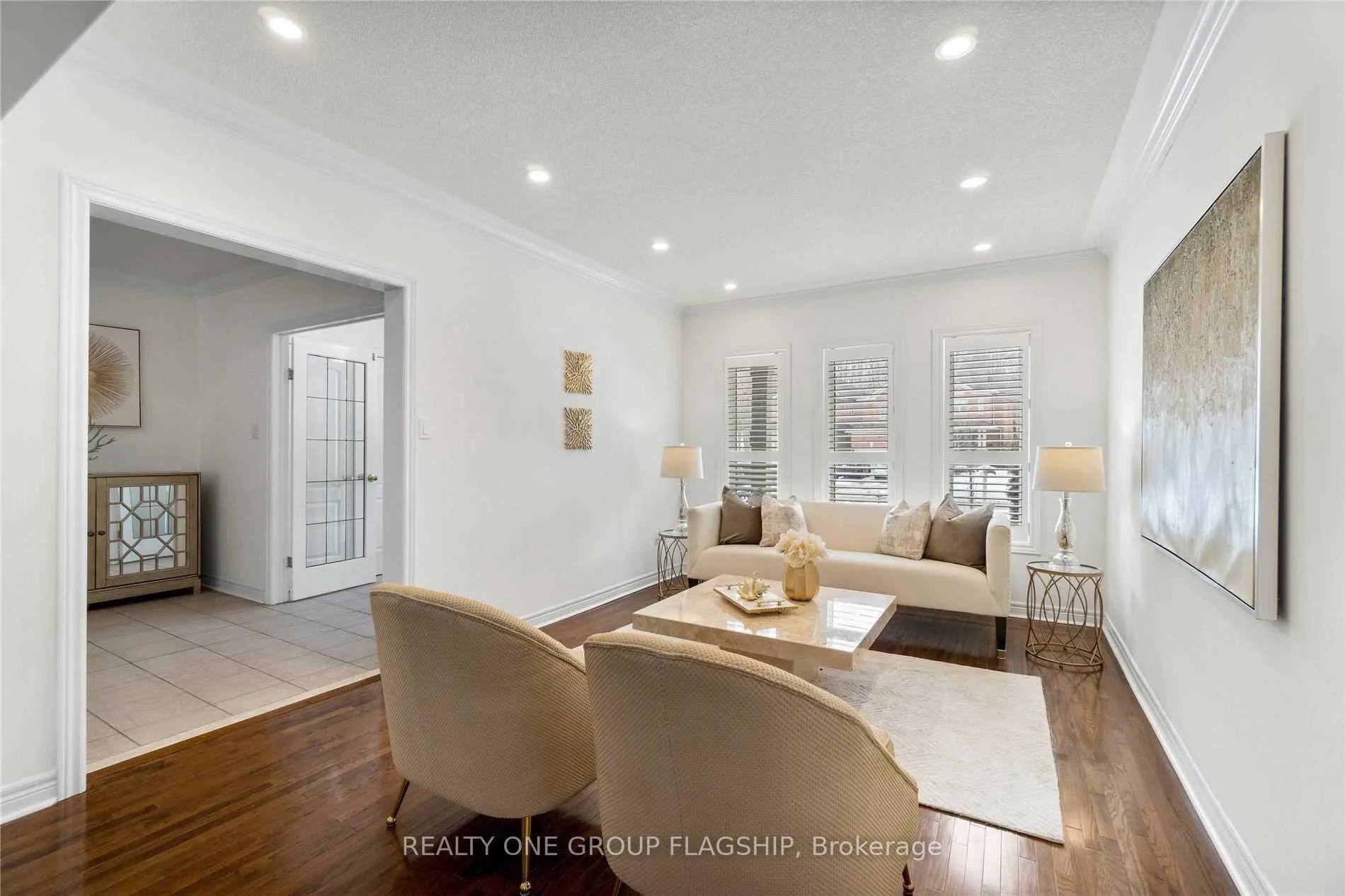Photo 7 of 355 Carruthers Avenue, Newmarket, Summerhill Estates — HOMEH