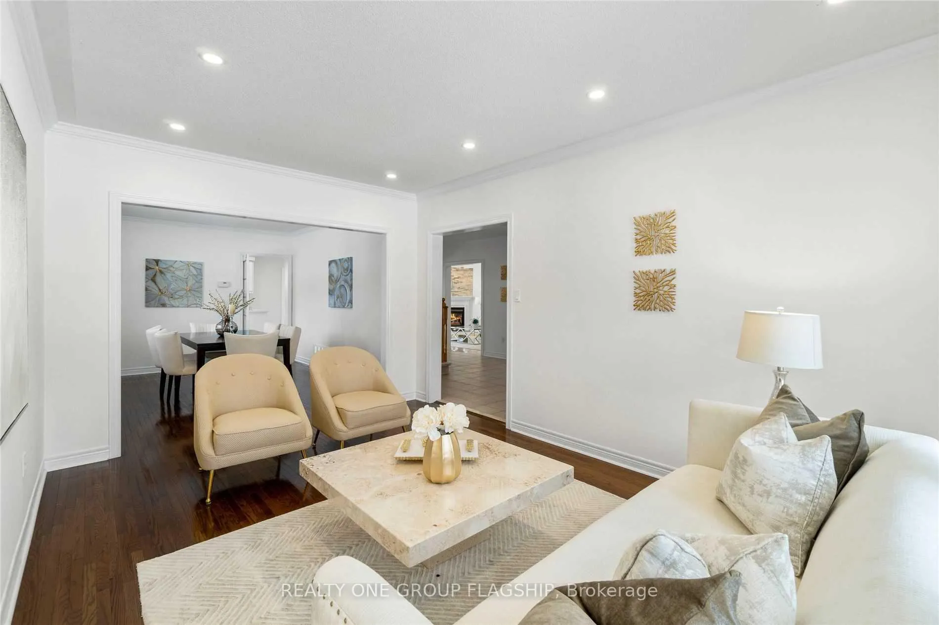 Photo 8 of 355 Carruthers Avenue, Newmarket, Summerhill Estates — HOMEH