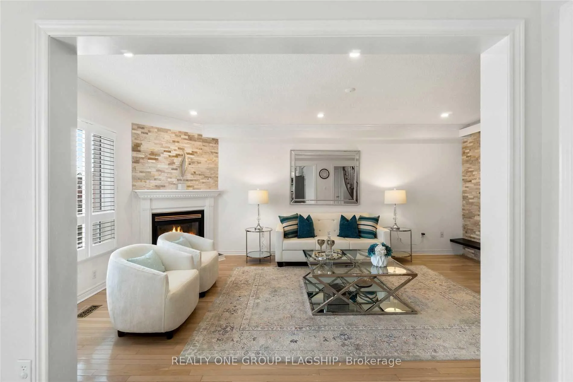 Photo 12 of 355 Carruthers Avenue, Newmarket, Summerhill Estates — HOMEH