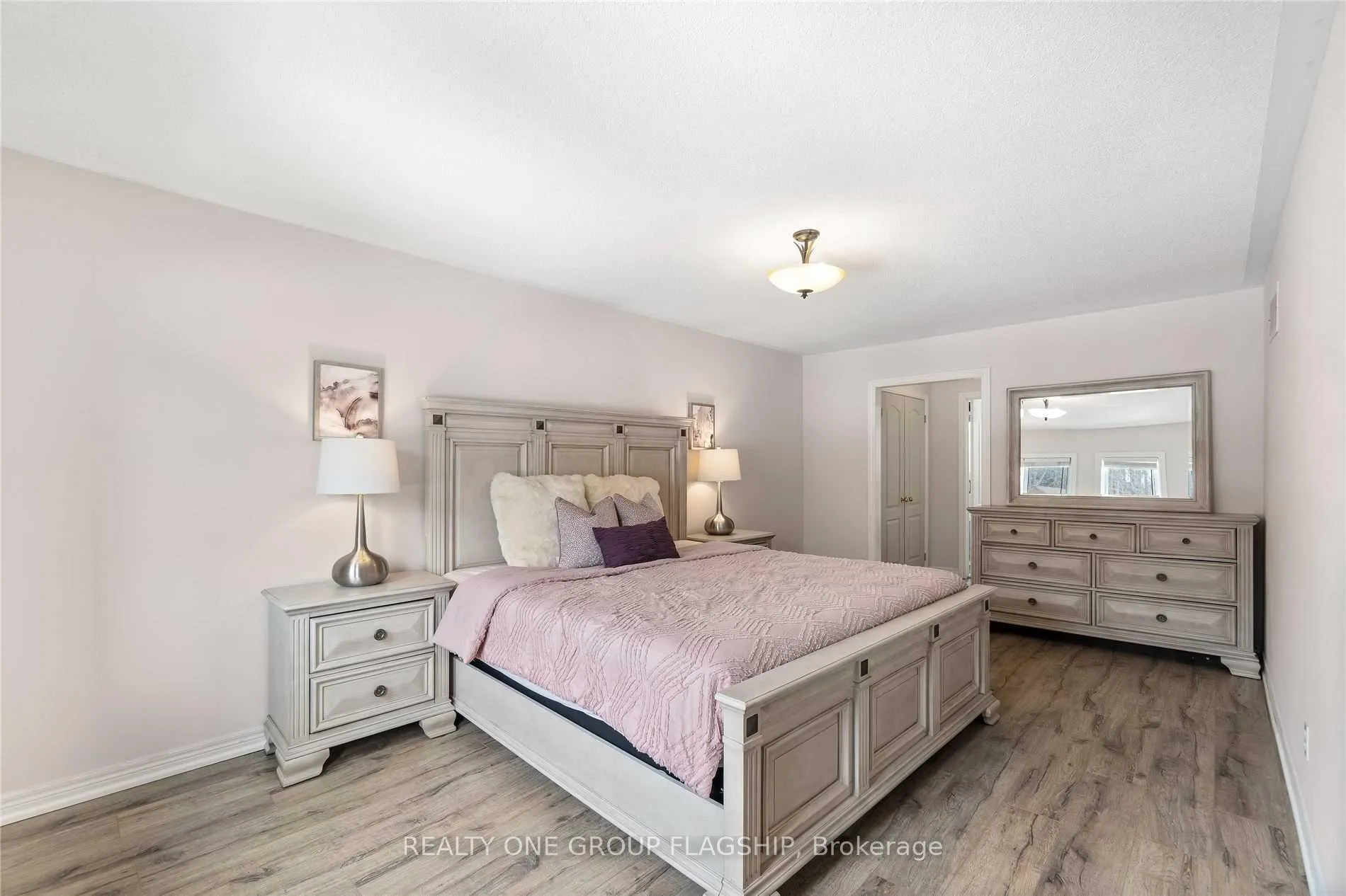 Photo 22 of 355 Carruthers Avenue, Newmarket, Summerhill Estates — HOMEH