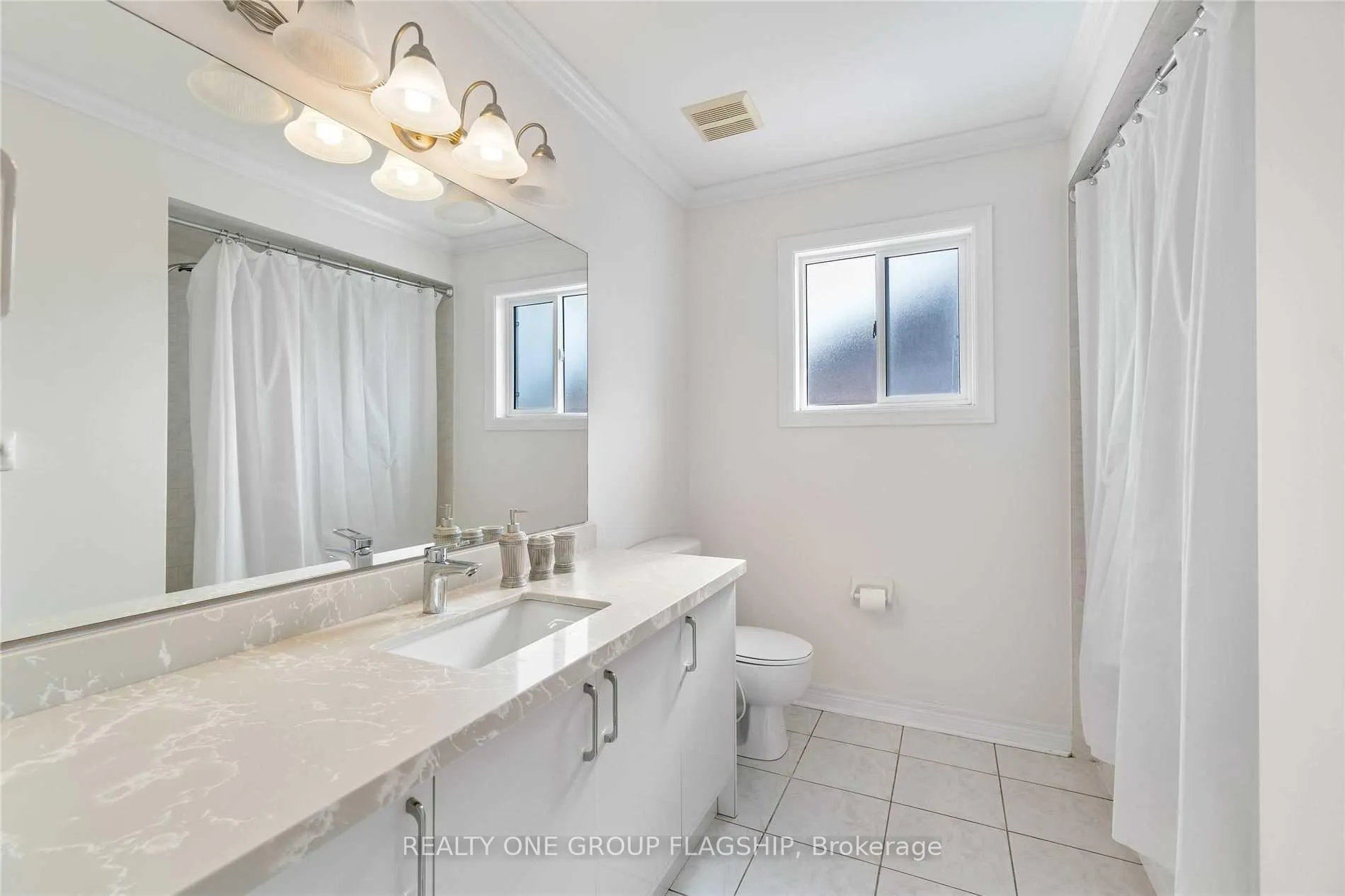 Photo 29 of 355 Carruthers Avenue, Newmarket, Summerhill Estates — HOMEH