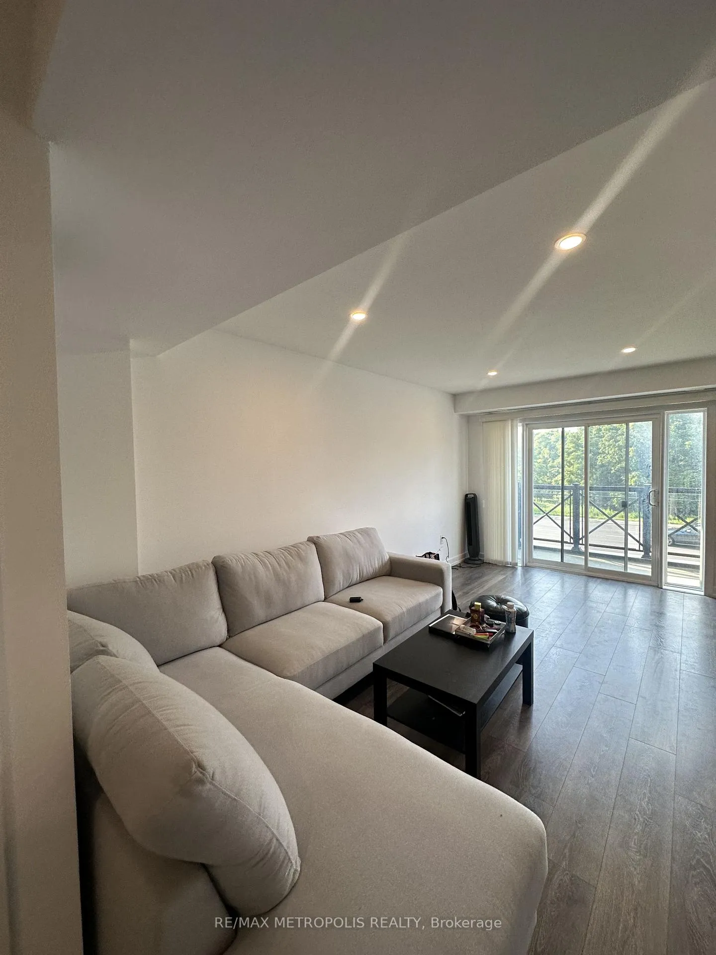 Photo 5 of Unit 2218, 10 Westmeath Lane, Markham, Cornell — HOMEH