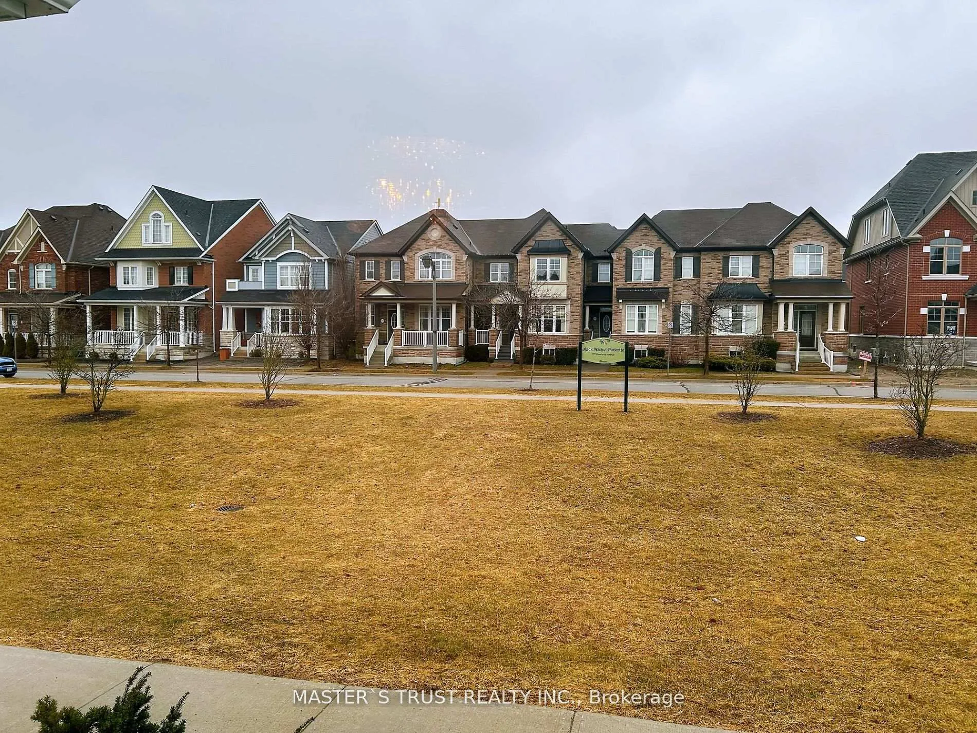 Photo 2 of 271 Riverlands Avenue, Markham, Cornell — HOMEH