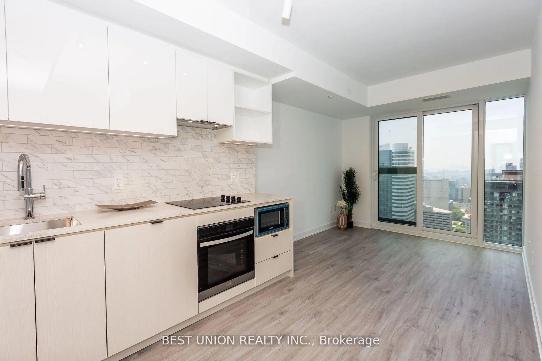 Photo 4 of Unit 4816, 252 Church Street E, Toronto, Church-Yonge Corridor — HOMEH
