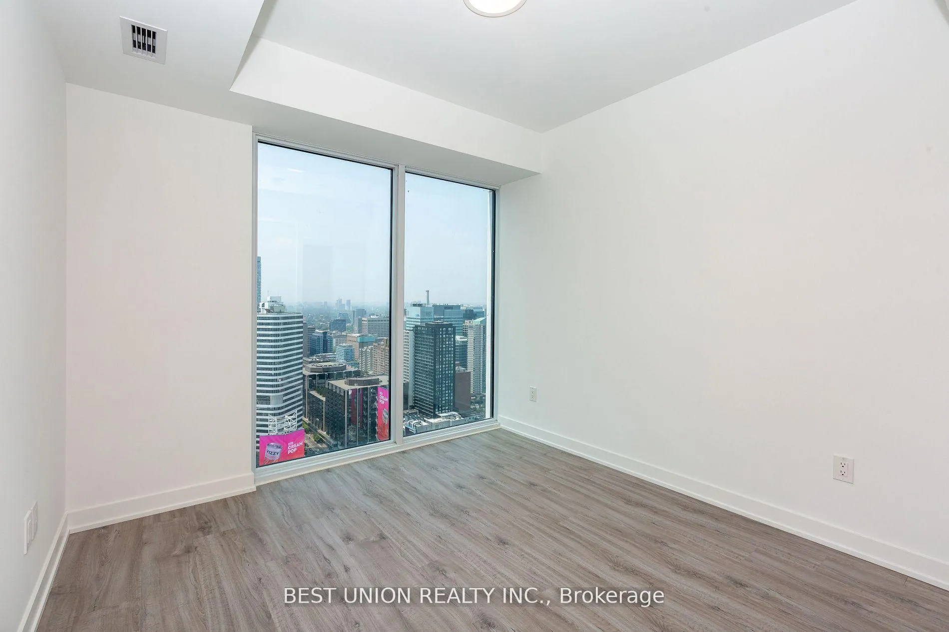 Photo 12 of Unit 4816, 252 Church Street E, Toronto, Church-Yonge Corridor — HOMEH