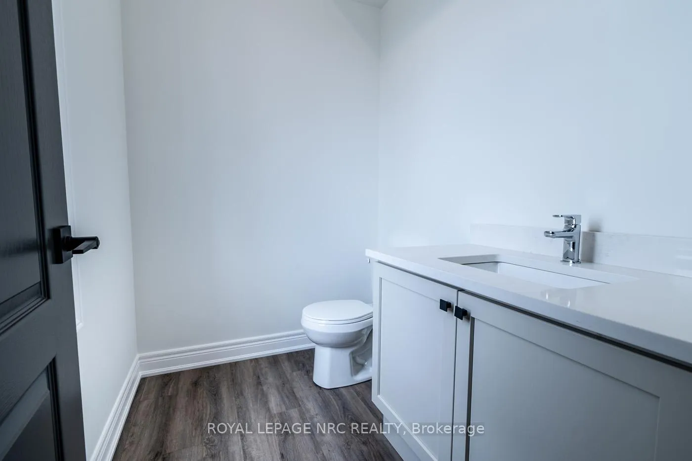 Photo 5 of Unit 17, 121A Moffatt Street, St. Catharines, Oakdale — HOMEH