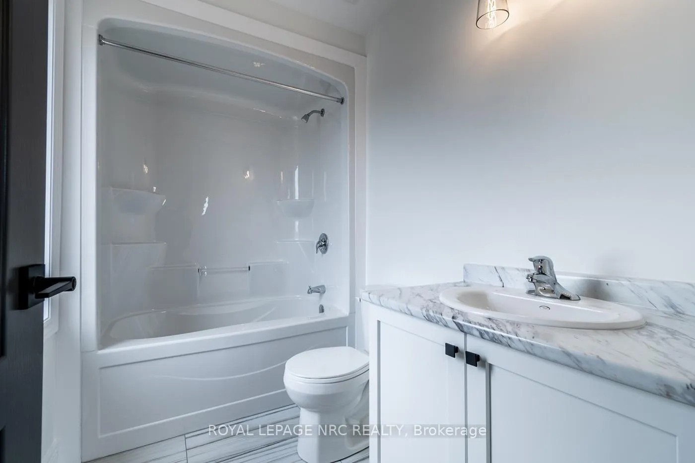 Photo 14 of Unit 17, 121A Moffatt Street, St. Catharines, Oakdale — HOMEH