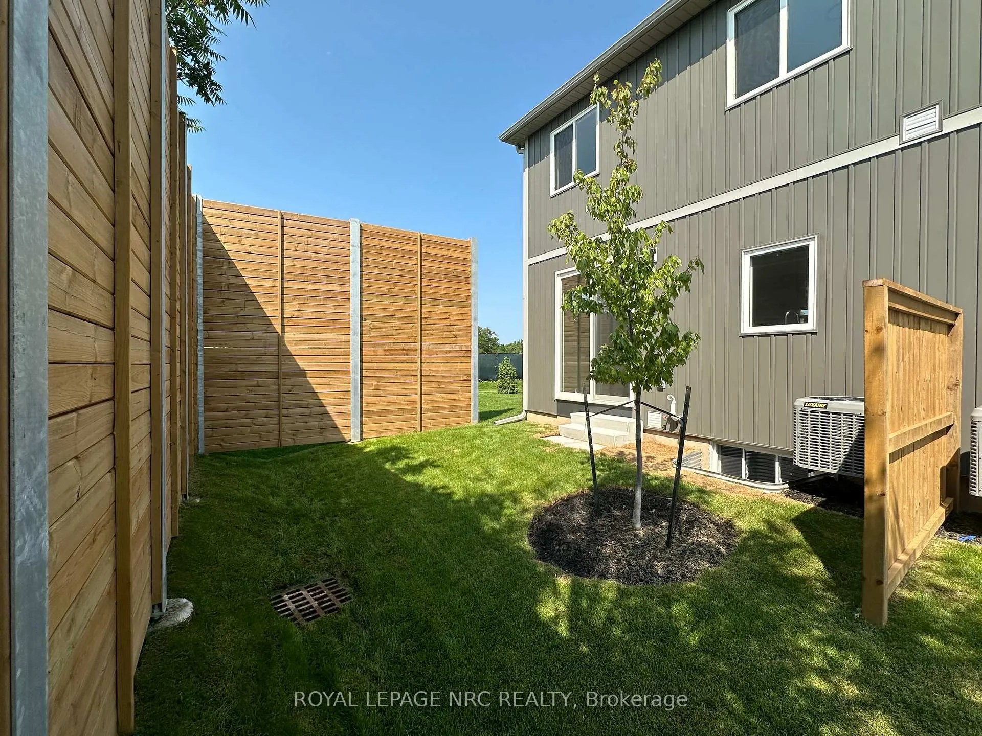 Photo 26 of Unit 17, 121A Moffatt Street, St. Catharines, Oakdale — HOMEH
