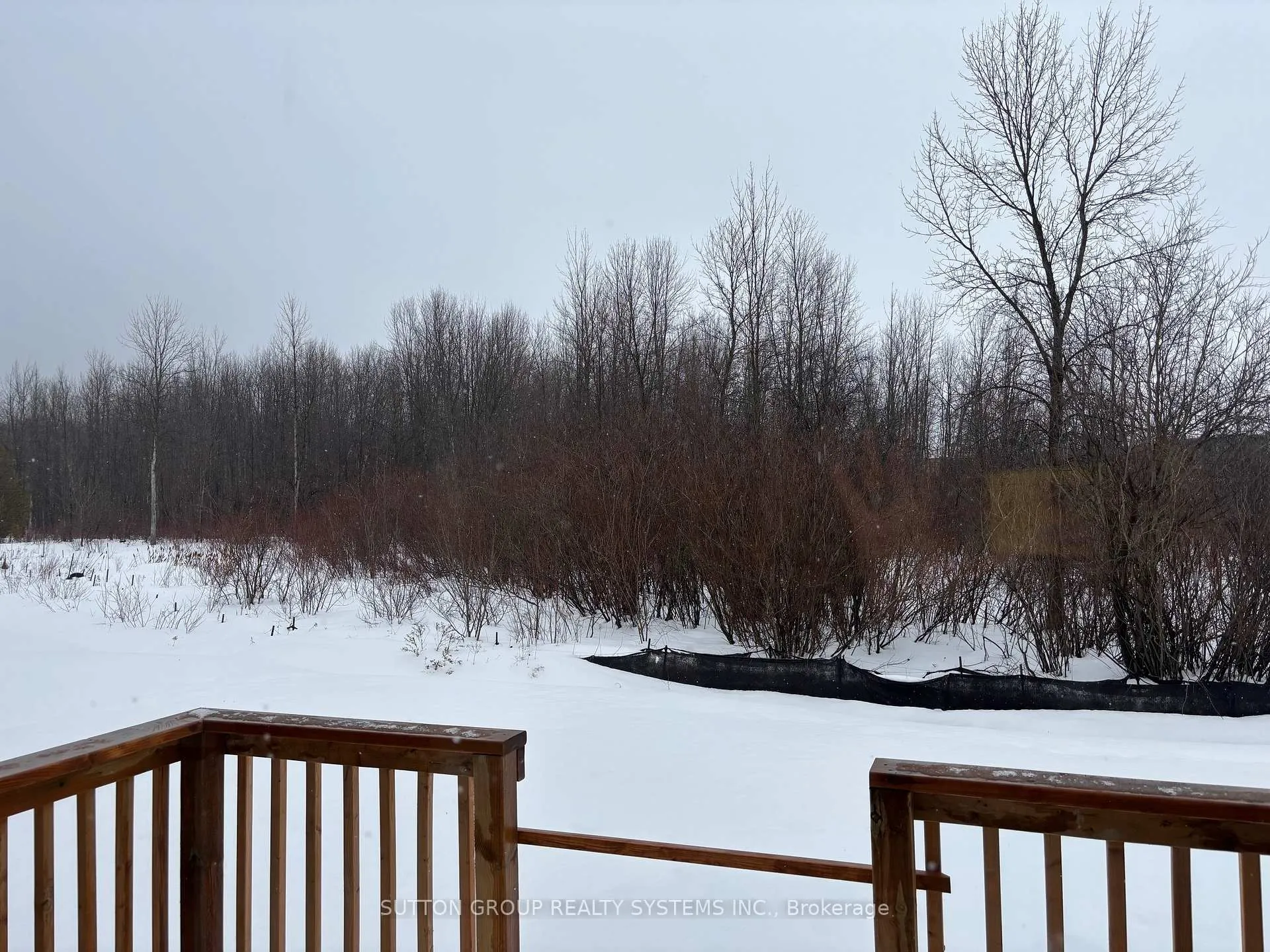 Photo 3 of 30 Rosanne Circle, Wasaga Beach — HOMEH