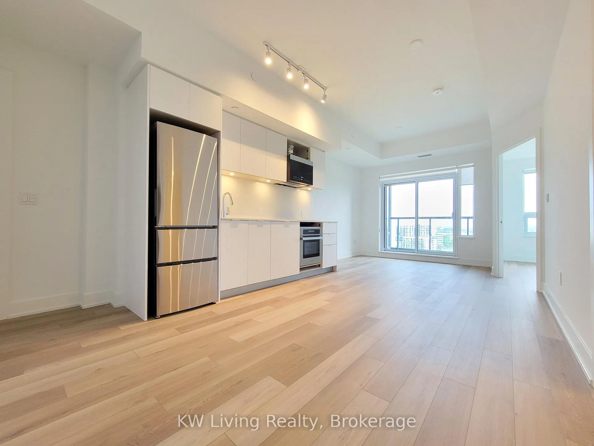 Photo 4 of Unit 1907, 8 Cedarland Drive, Markham, Unionville — HOMEH