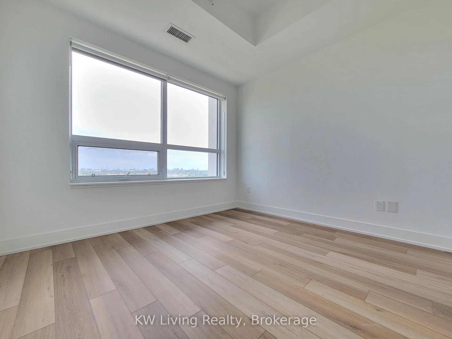 Photo 8 of Unit 1907, 8 Cedarland Drive, Markham, Unionville — HOMEH