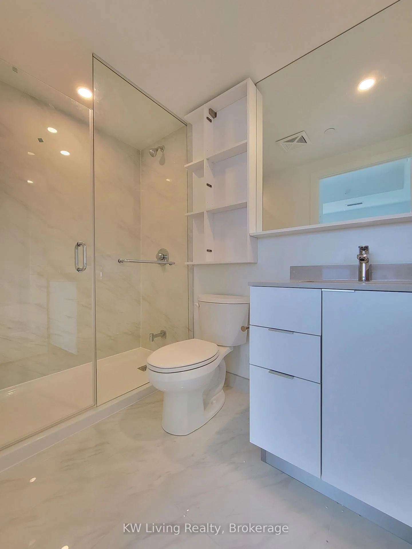 Photo 9 of Unit 1907, 8 Cedarland Drive, Markham, Unionville — HOMEH