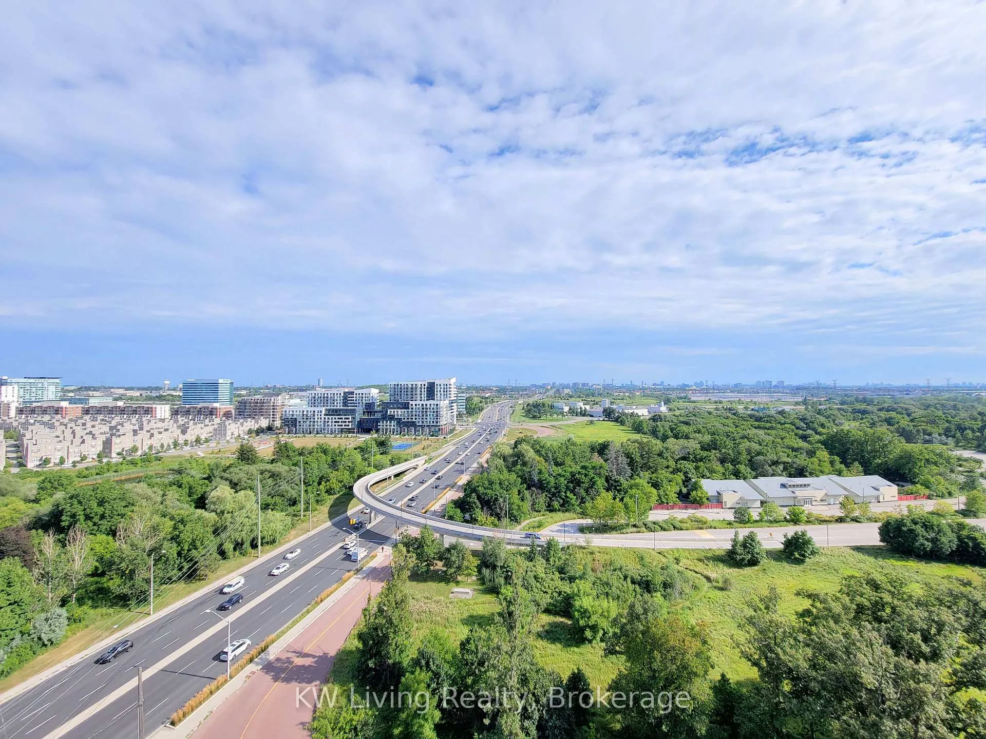 Photo 13 of Unit 1907, 8 Cedarland Drive, Markham, Unionville — HOMEH