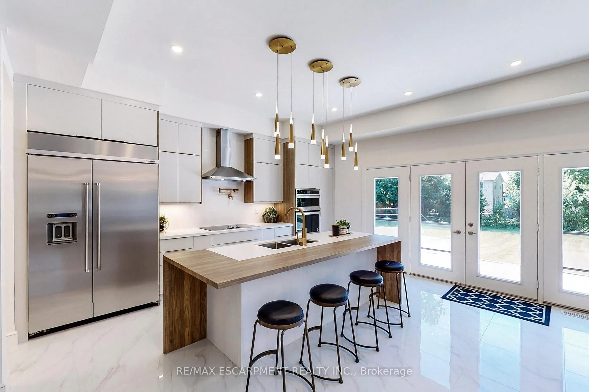 Photo 6 of 49 Roselawn Avenue, Hamilton, Ancaster — HOMEH