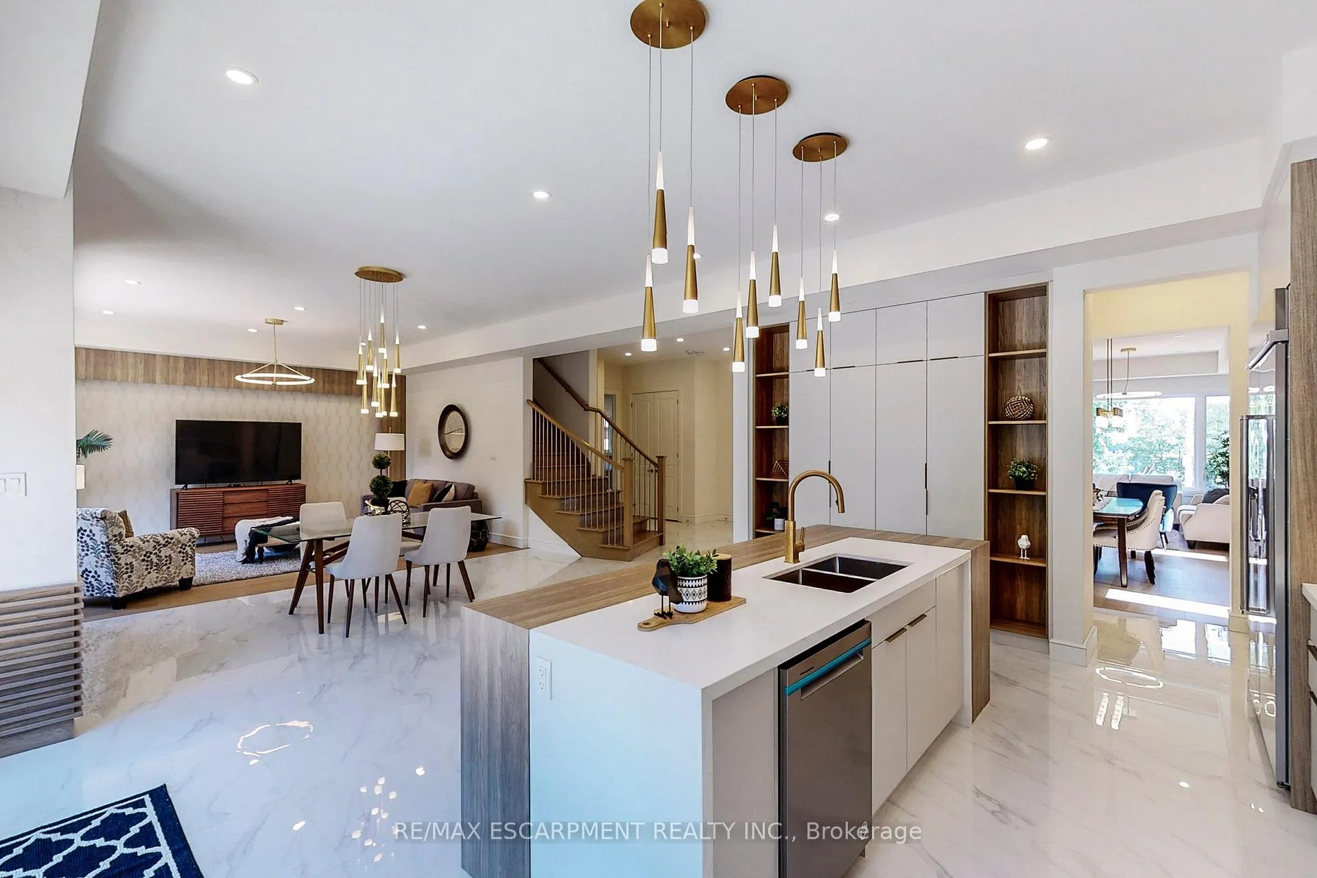 Photo 8 of 49 Roselawn Avenue, Hamilton, Ancaster — HOMEH