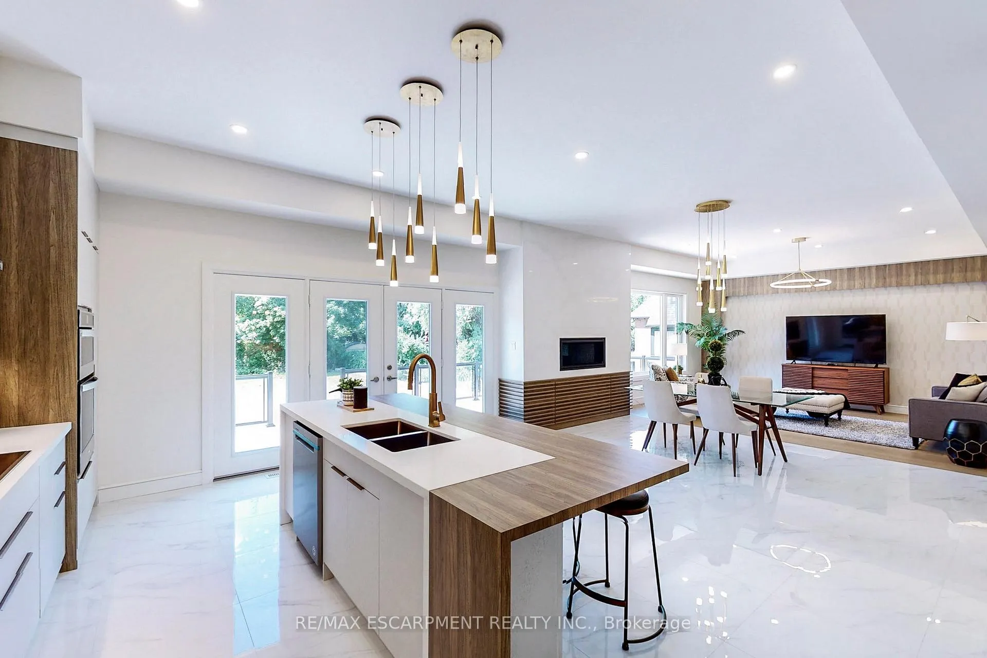 Photo 9 of 49 Roselawn Avenue, Hamilton, Ancaster — HOMEH