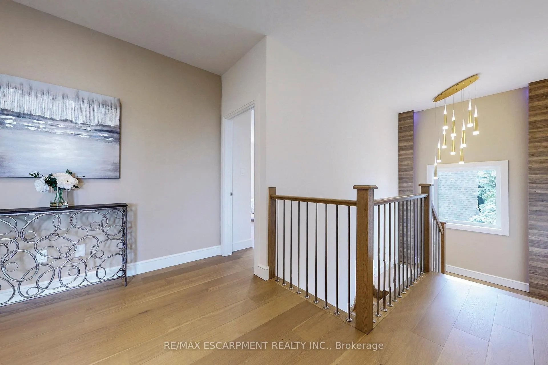 Photo 22 of 49 Roselawn Avenue, Hamilton, Ancaster — HOMEH