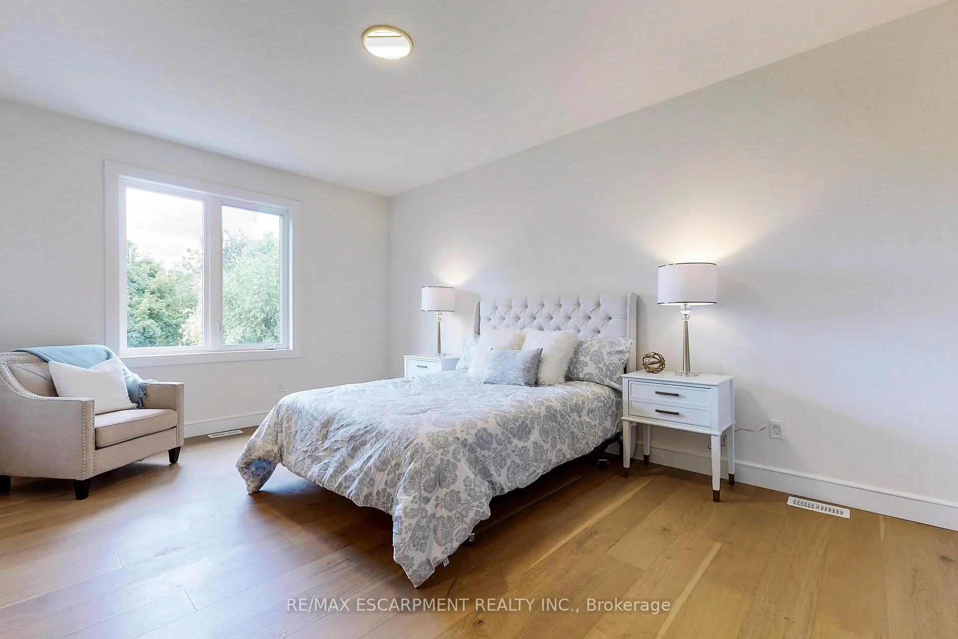 Photo 35 of 49 Roselawn Avenue, Hamilton, Ancaster — HOMEH