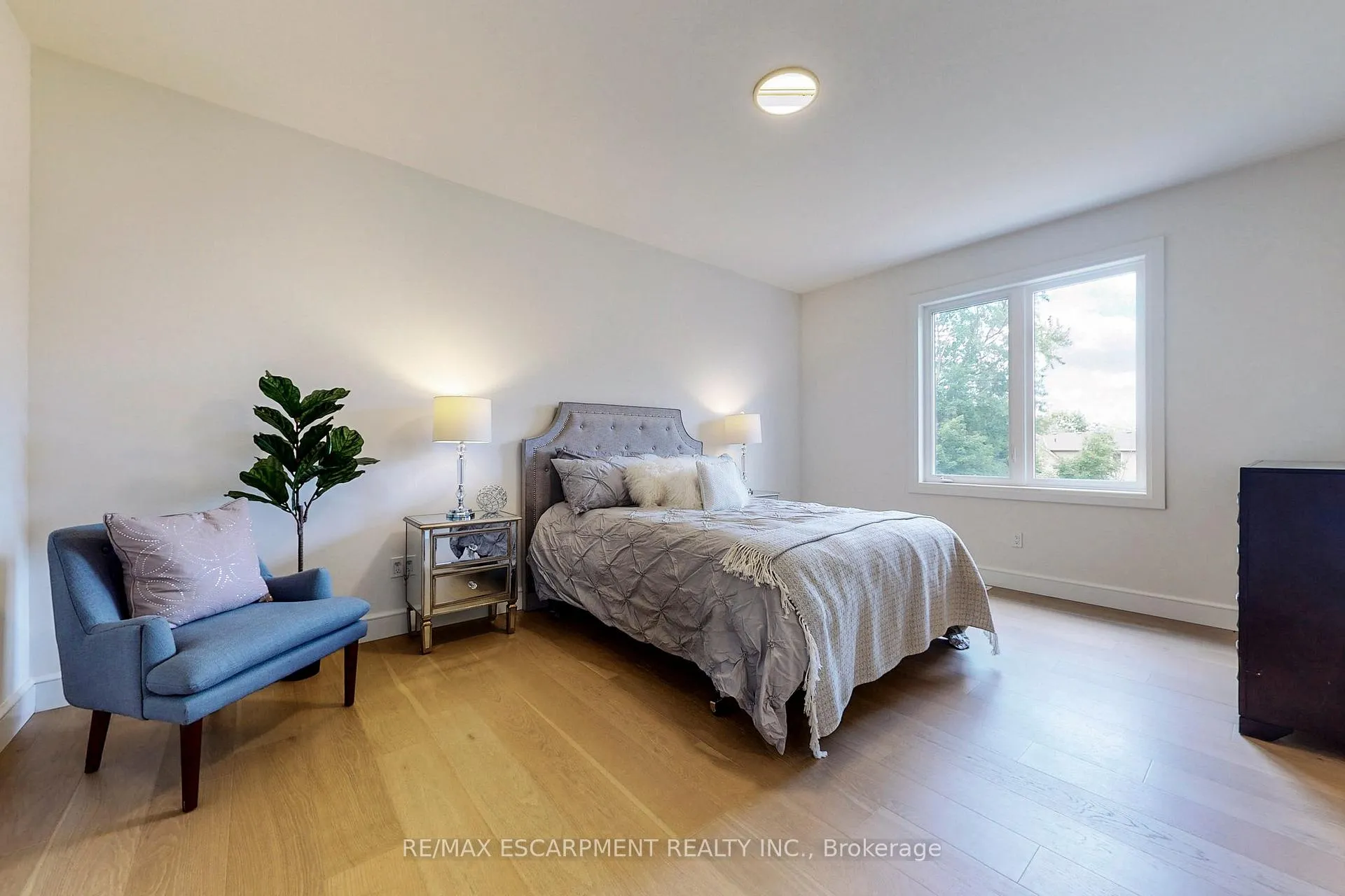 Photo 39 of 49 Roselawn Avenue, Hamilton, Ancaster — HOMEH