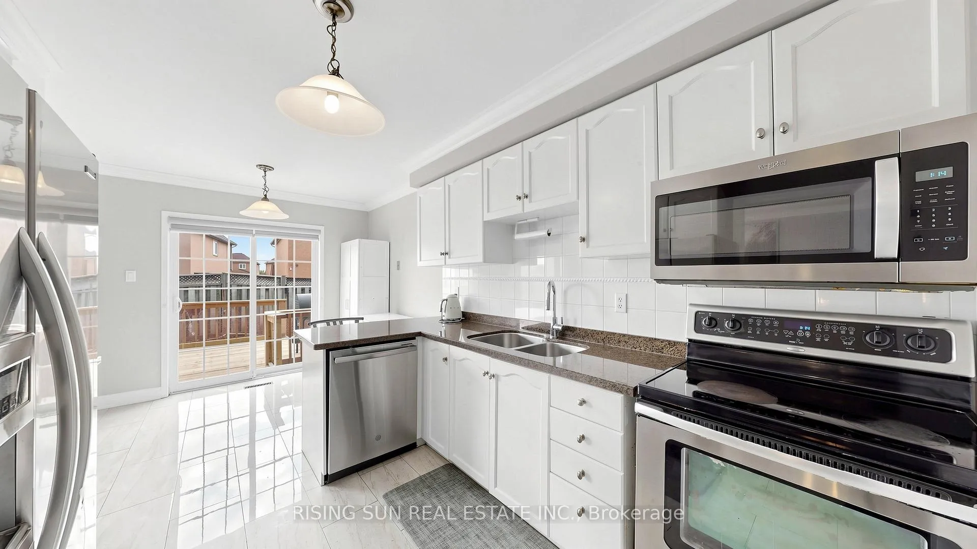 Photo 14 of 10 Cedarwood Crescent, Brampton, Brampton West — HOMEH