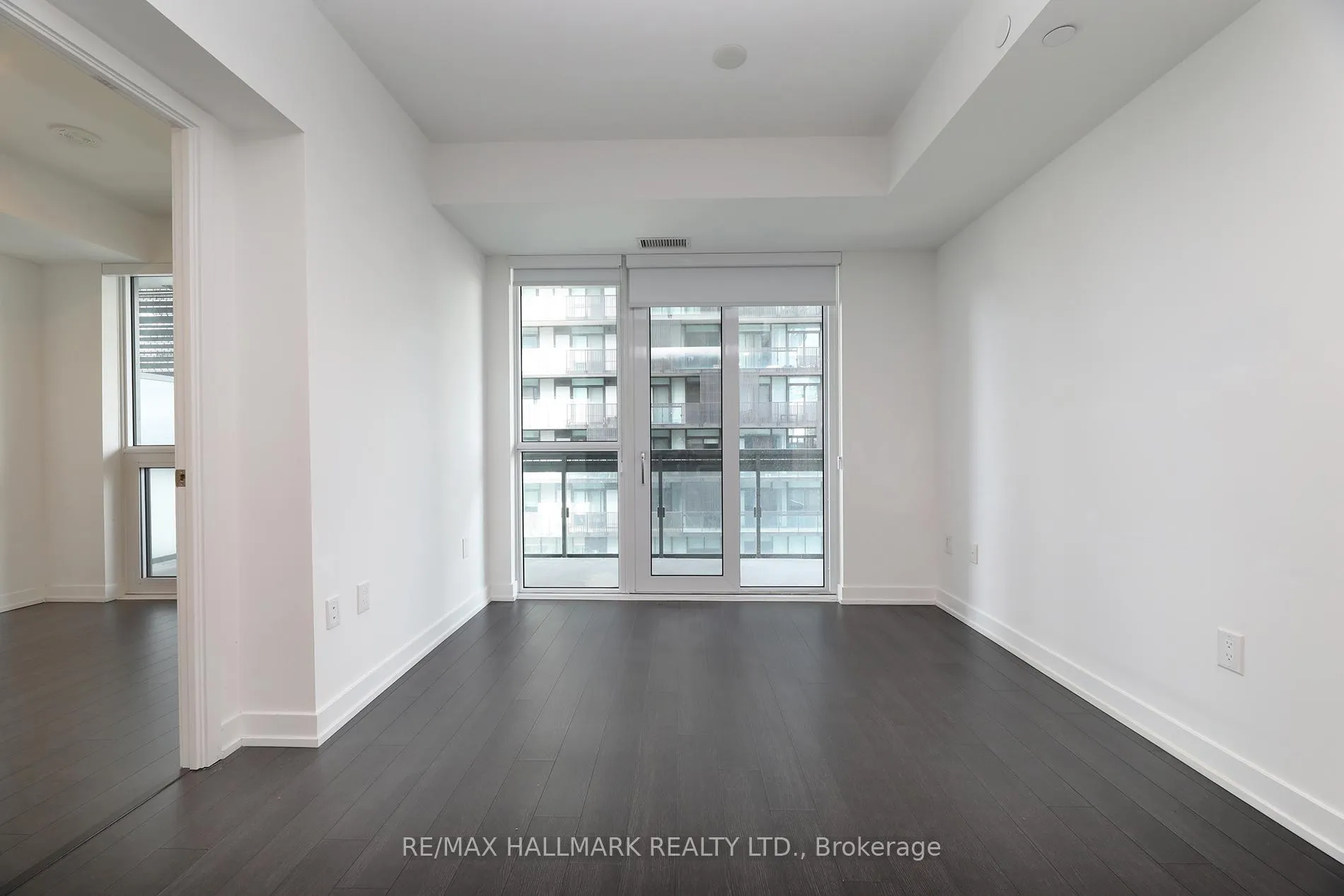 Photo 8 of Unit 1407, 39 Roehampton Avenue, Toronto, Mount Pleasant West — HOMEH