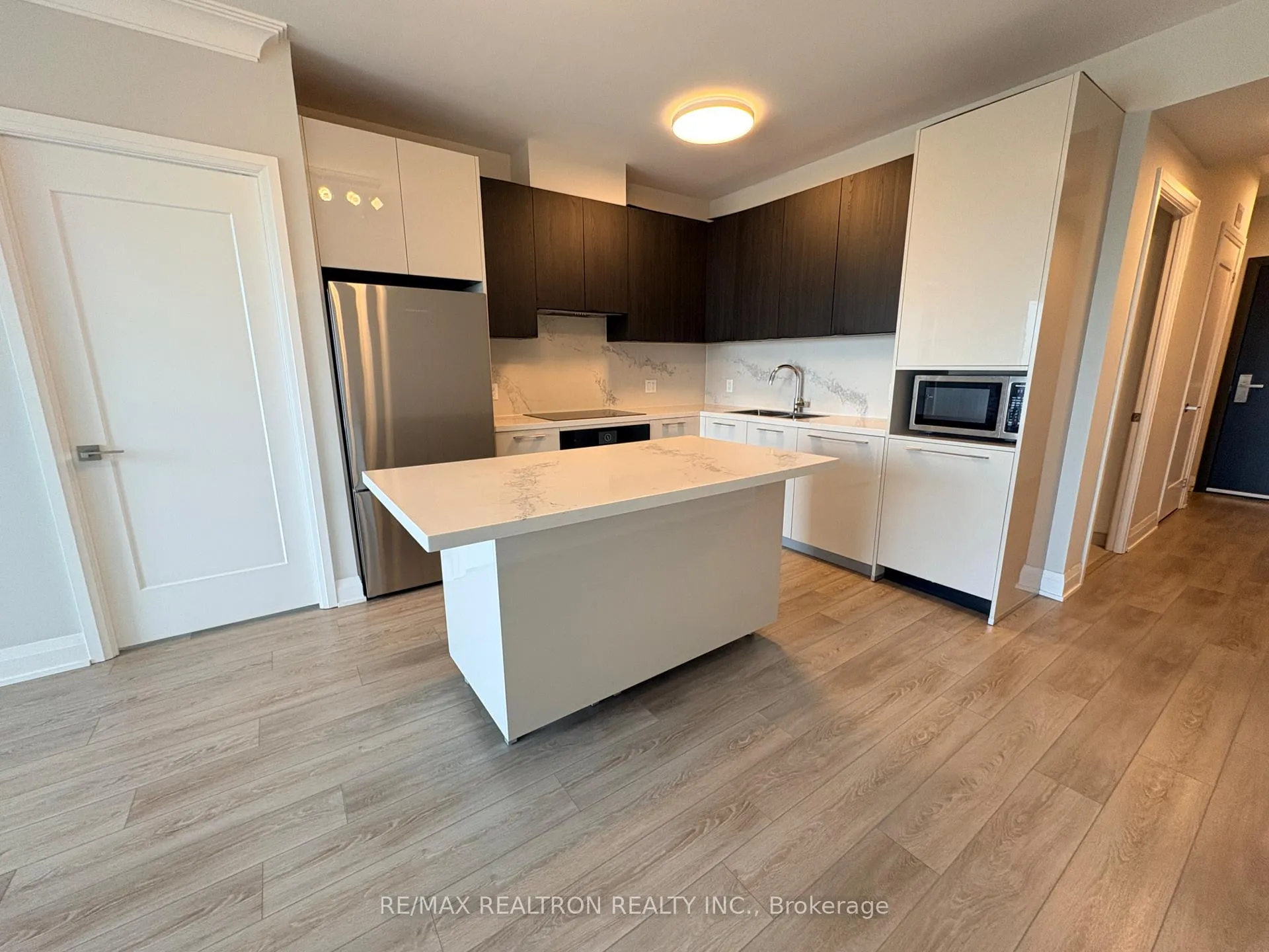 Photo 5 of Unit 1906, 18 Water Walk Drive, Markham, Unionville — HOMEH