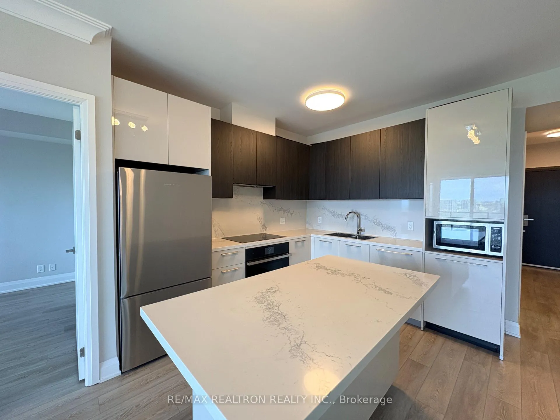 Photo 6 of Unit 1906, 18 Water Walk Drive, Markham, Unionville — HOMEH