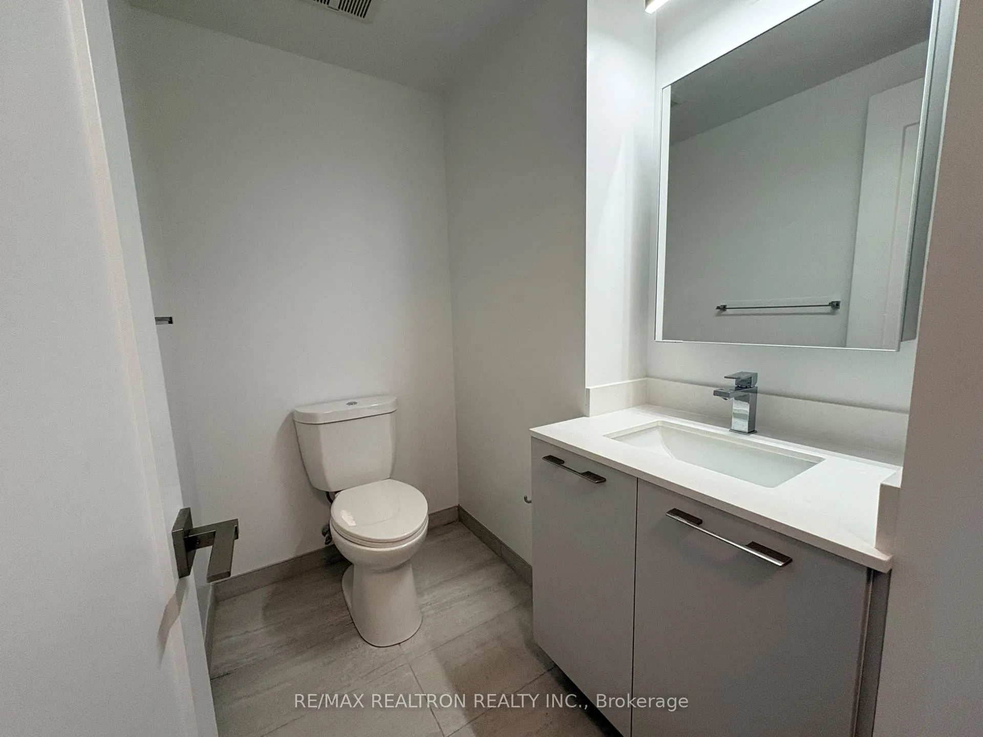Photo 8 of Unit 1906, 18 Water Walk Drive, Markham, Unionville — HOMEH