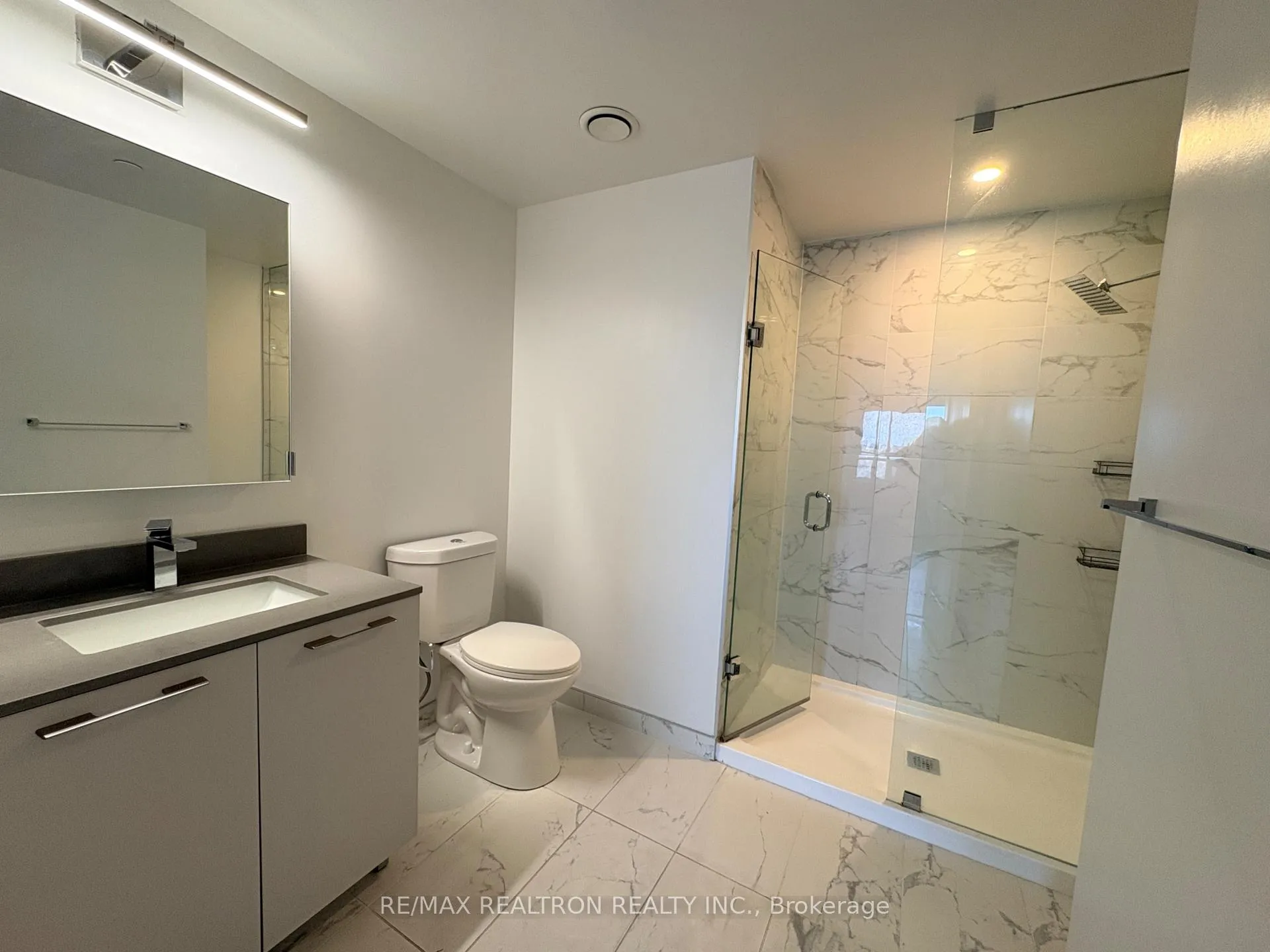 Photo 17 of Unit 1906, 18 Water Walk Drive, Markham, Unionville — HOMEH