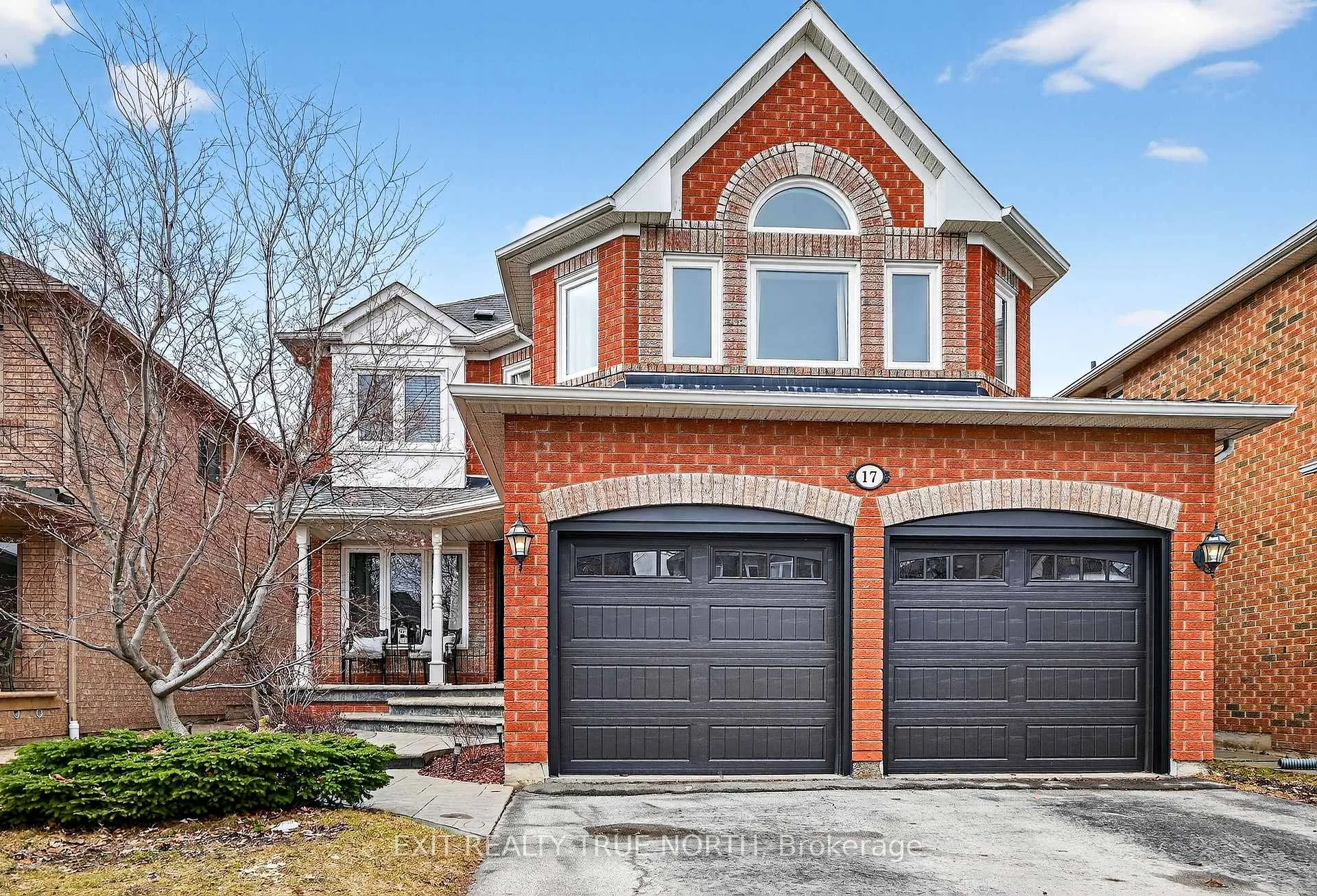 Photo 1 of 17 Chester Crescent, Halton Hills, Georgetown — HOMEH