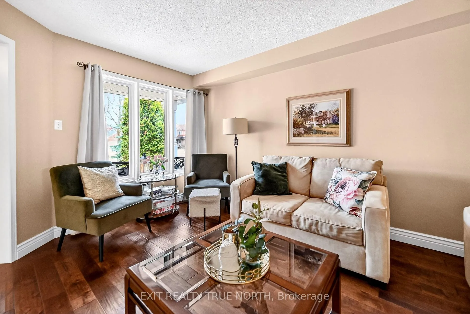 Photo 6 of 17 Chester Crescent, Halton Hills, Georgetown — HOMEH
