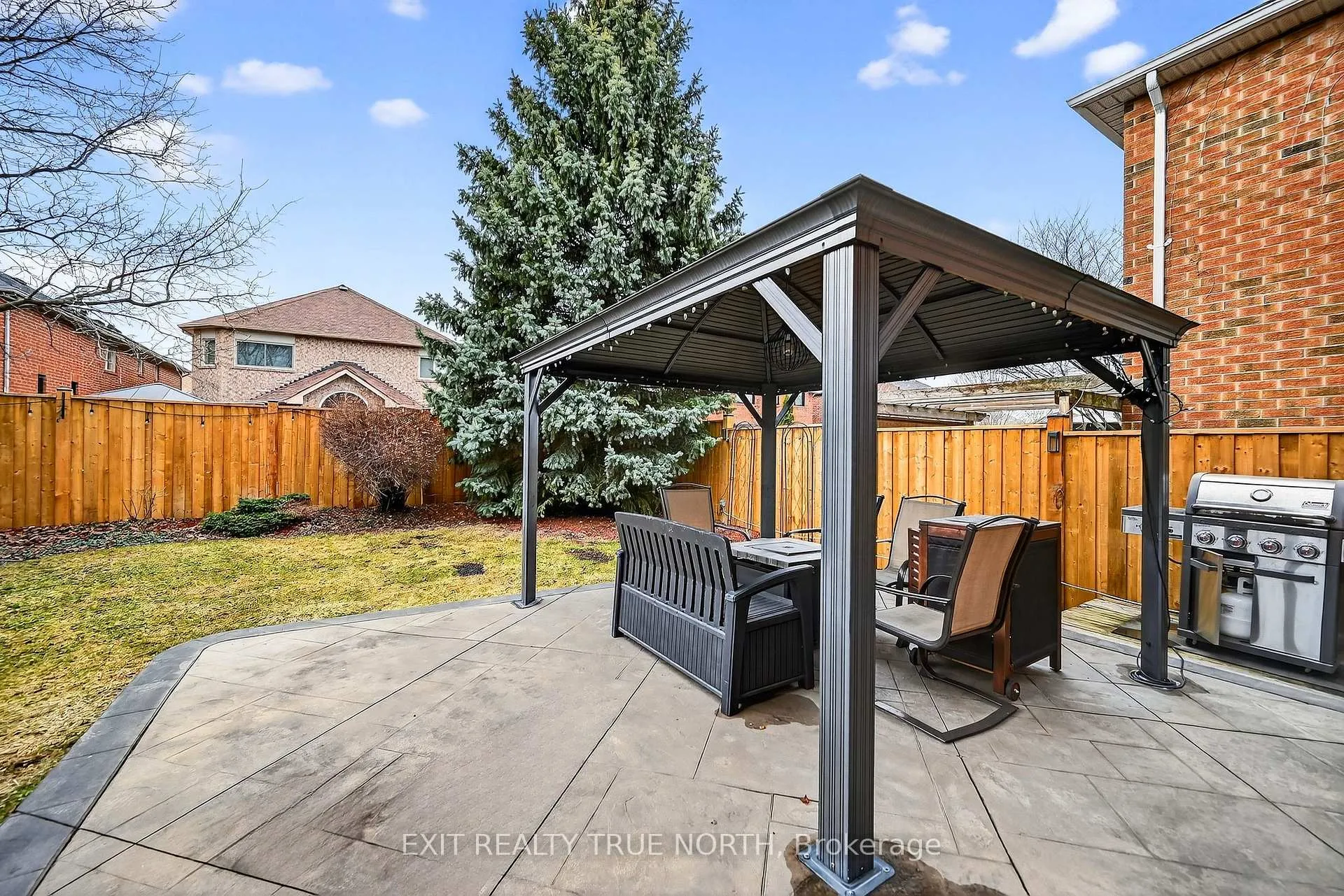 Photo 36 of 17 Chester Crescent, Halton Hills, Georgetown — HOMEH