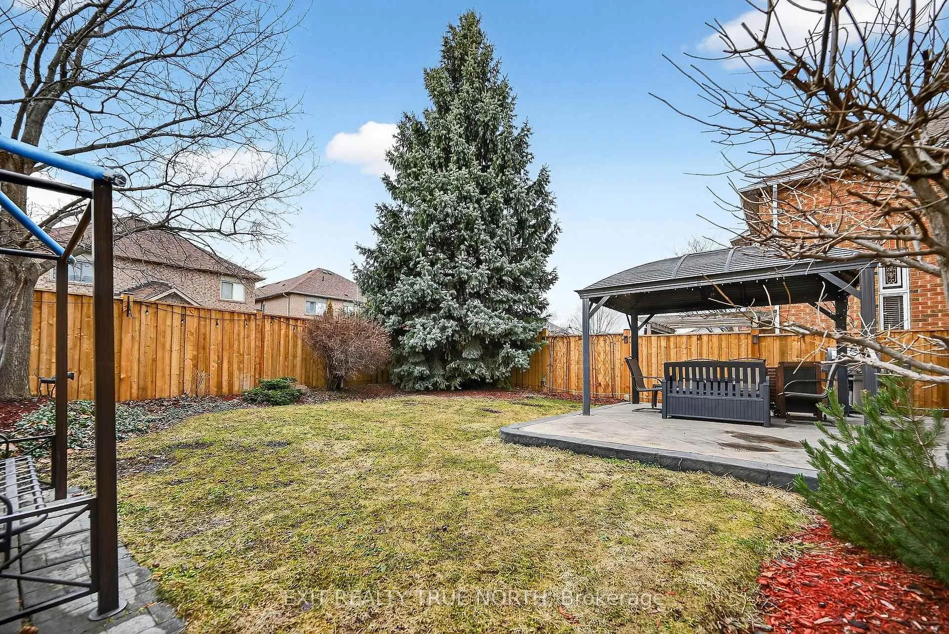 Photo 39 of 17 Chester Crescent, Halton Hills, Georgetown — HOMEH