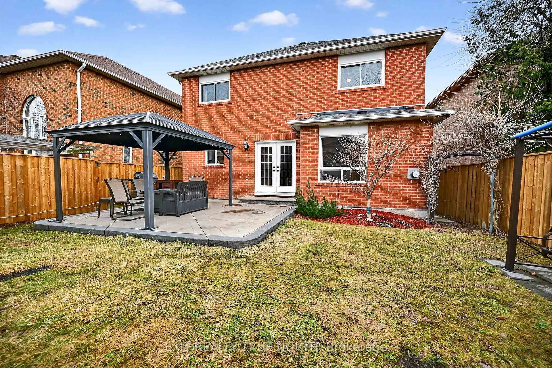 Photo 40 of 17 Chester Crescent, Halton Hills, Georgetown — HOMEH