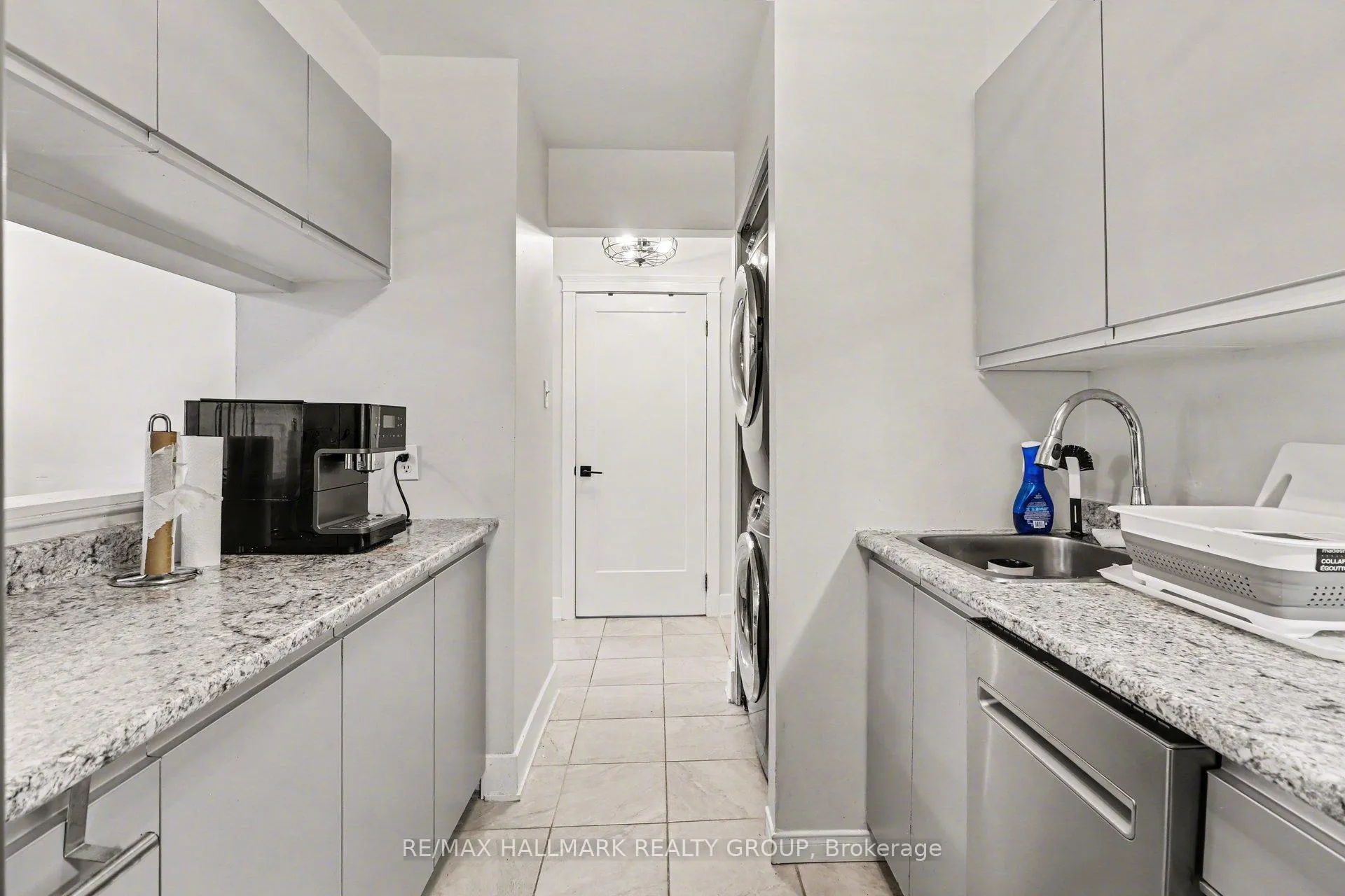 Photo 7 of Unit 312, 280 Brittany Drive, Ottawa, Viscount Alexander Park — HOMEH