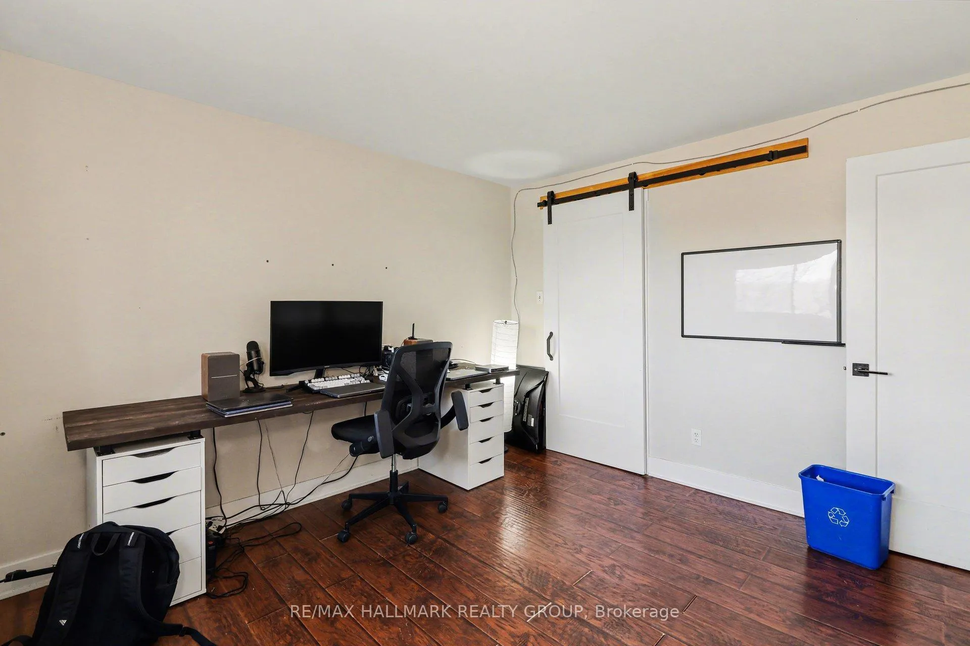 Photo 16 of Unit 312, 280 Brittany Drive, Ottawa, Viscount Alexander Park — HOMEH