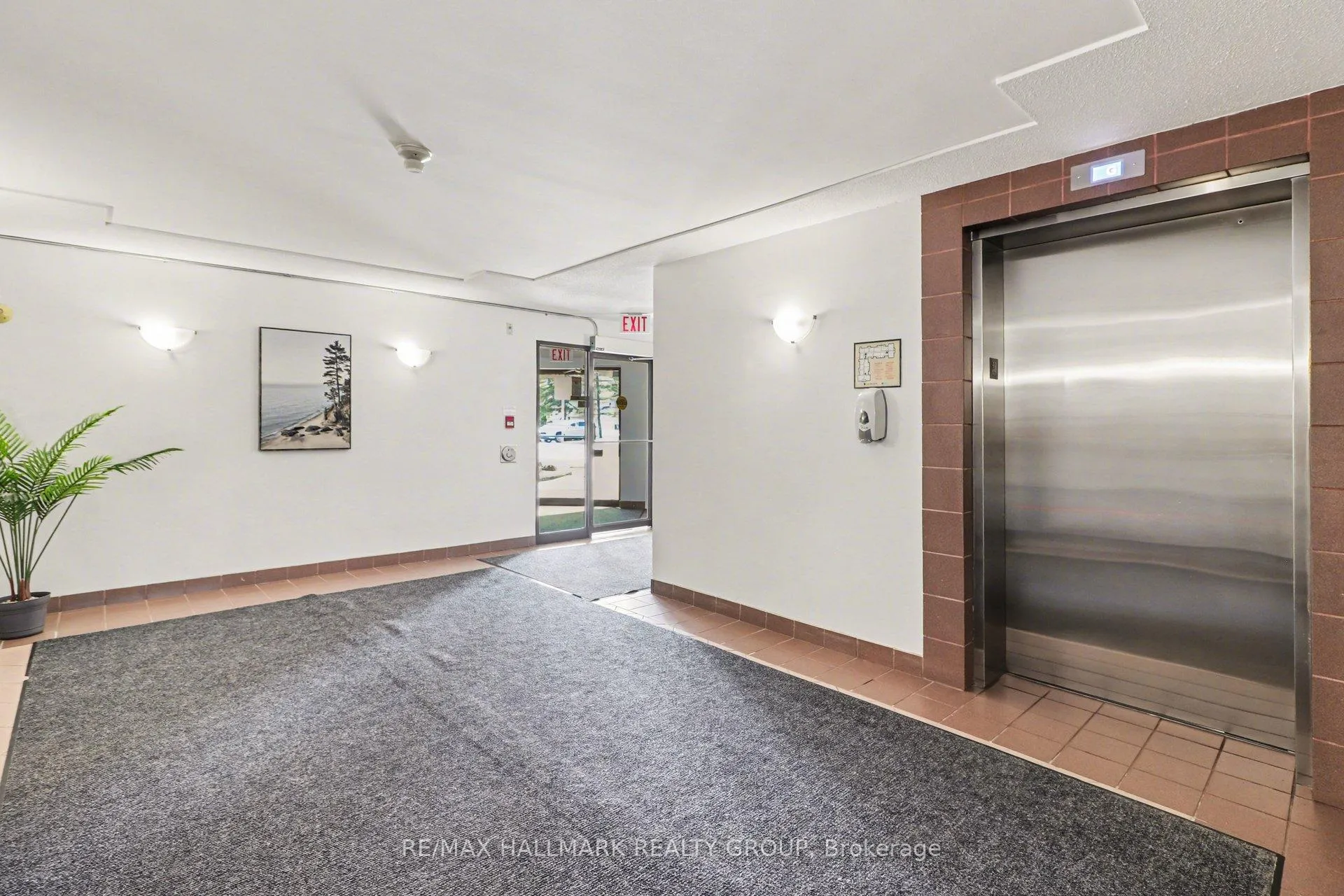 Photo 20 of Unit 312, 280 Brittany Drive, Ottawa, Viscount Alexander Park — HOMEH