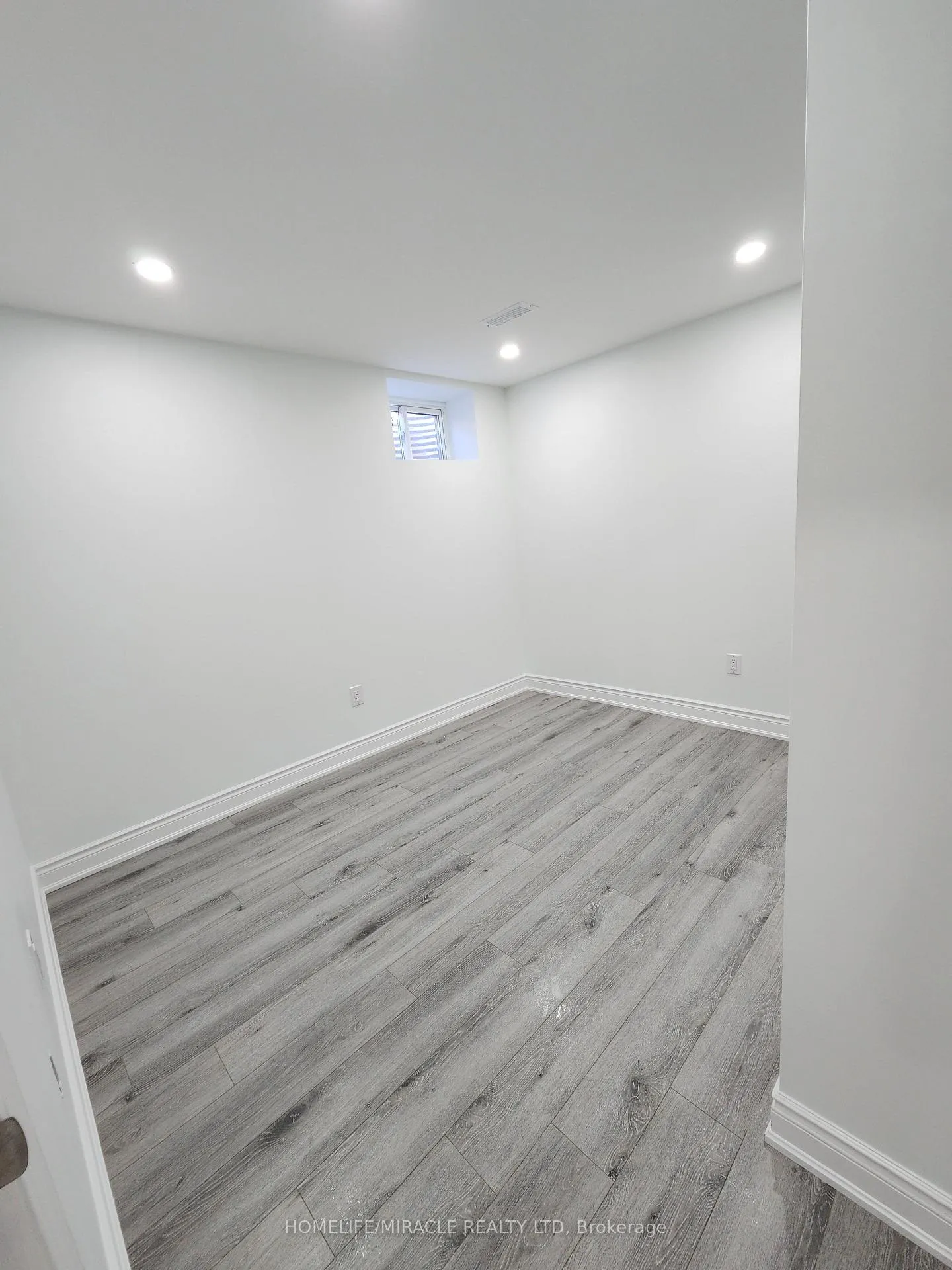 Photo 6 of Unit Basement, 67 Calabria Drive, Caledon, Rural Caledon — HOMEH