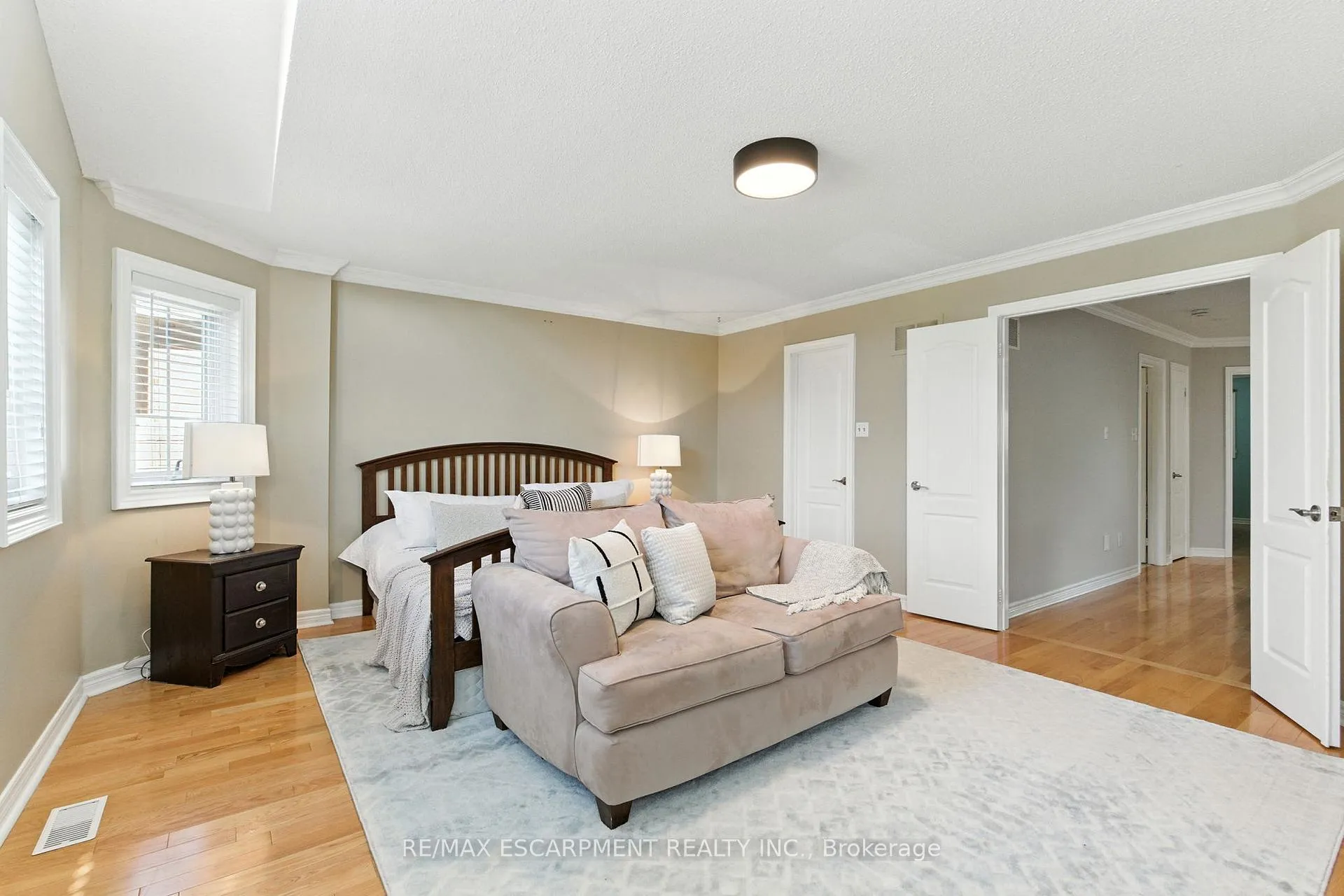 Photo 24 of 106 Ryans Way, Hamilton, Waterdown — HOMEH
