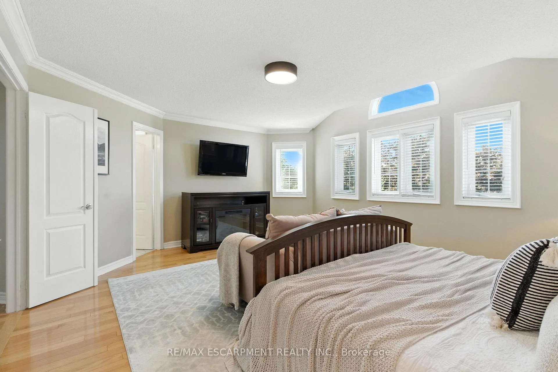 Photo 25 of 106 Ryans Way, Hamilton, Waterdown — HOMEH