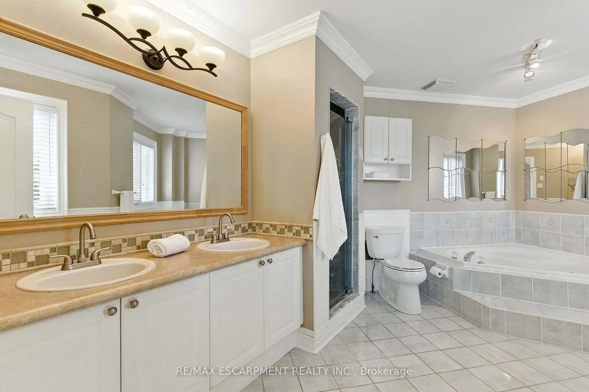 Photo 26 of 106 Ryans Way, Hamilton, Waterdown — HOMEH
