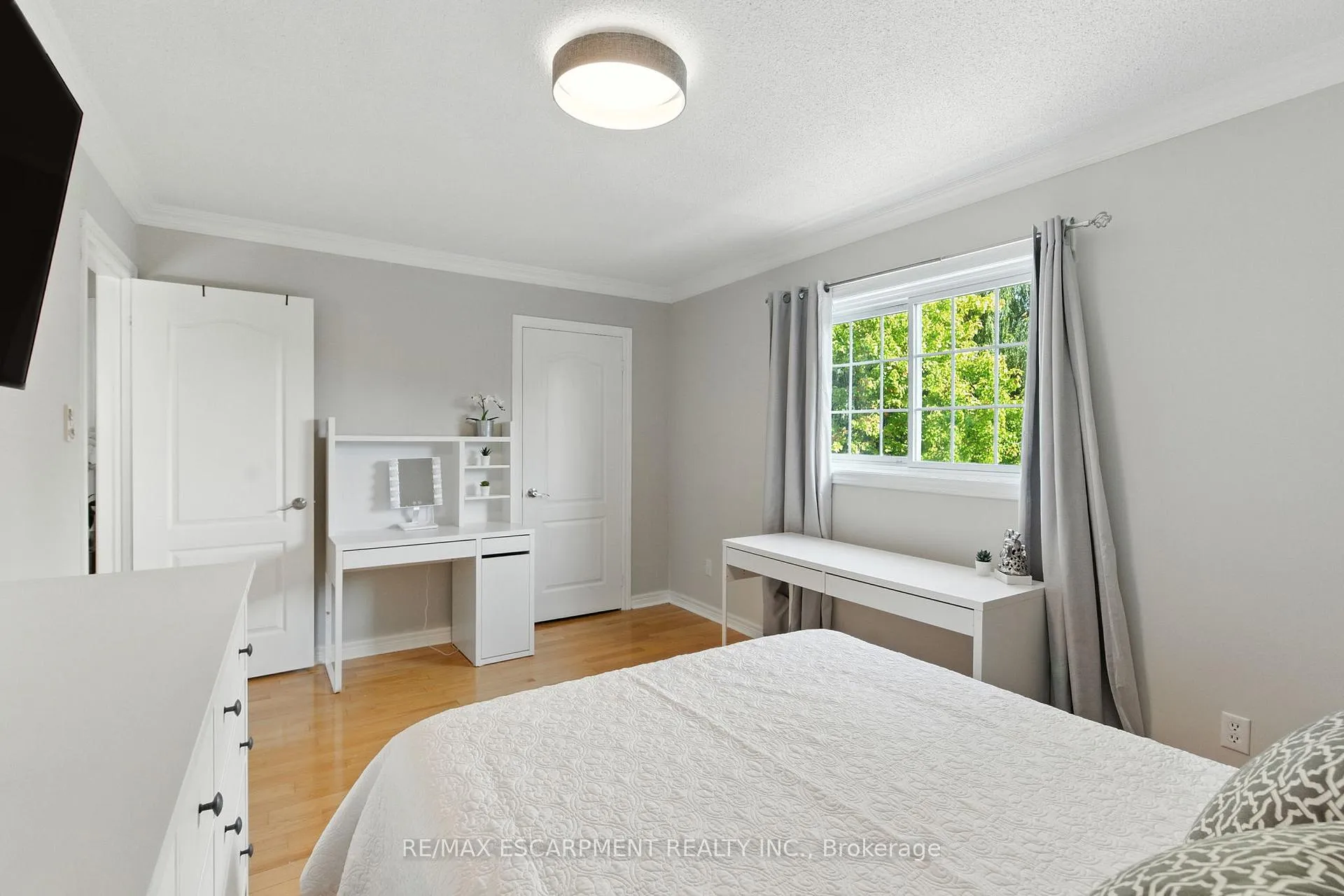 Photo 32 of 106 Ryans Way, Hamilton, Waterdown — HOMEH