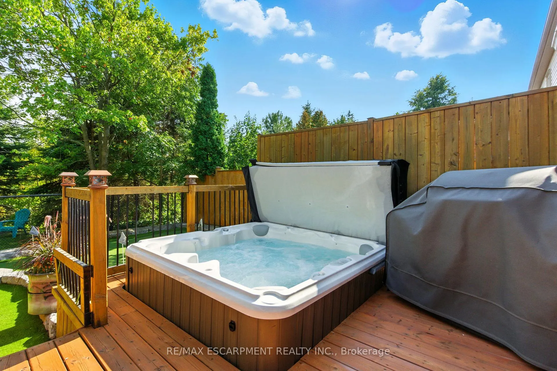 Photo 48 of 106 Ryans Way, Hamilton, Waterdown — HOMEH