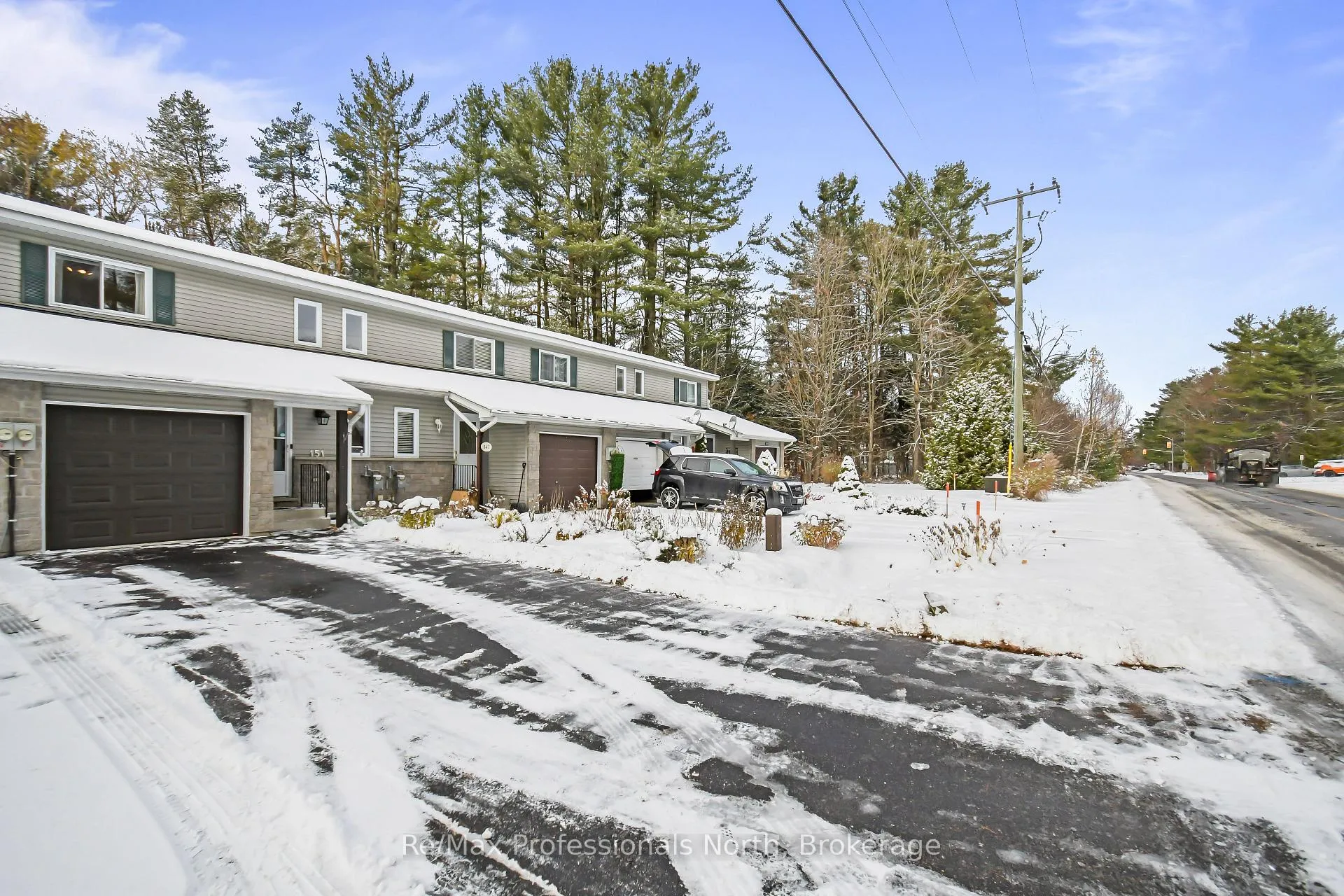 Photo 2 of 151 Pine Street, Bracebridge, Macaulay — HOMEH