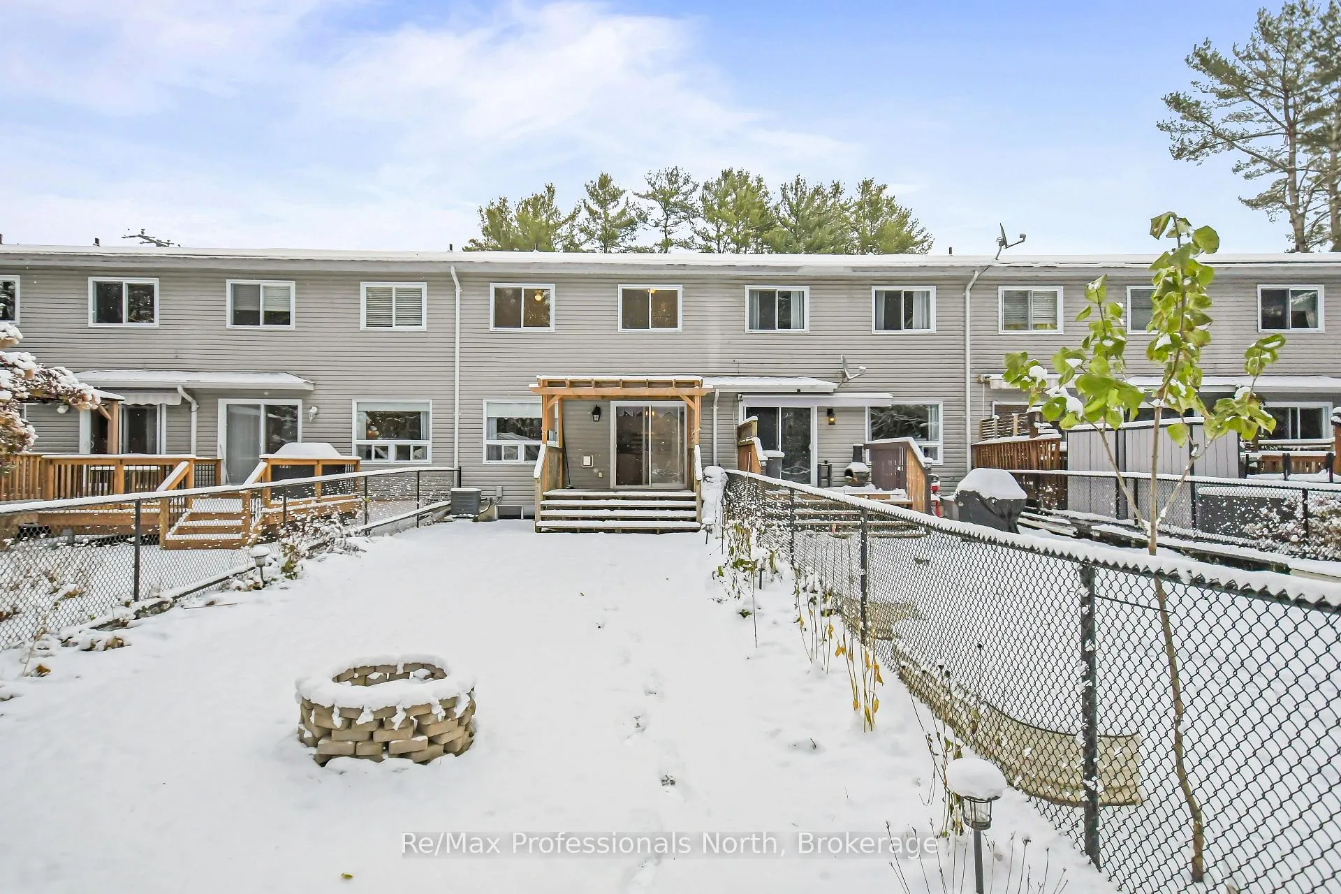 Photo 24 of 151 Pine Street, Bracebridge, Macaulay — HOMEH