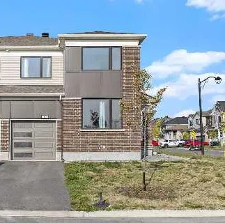 Photo 2 of 165 Yearling Circle, Ottawa, Goulbourn Twp From Franktown Rd/South To Rideau — HOMEH