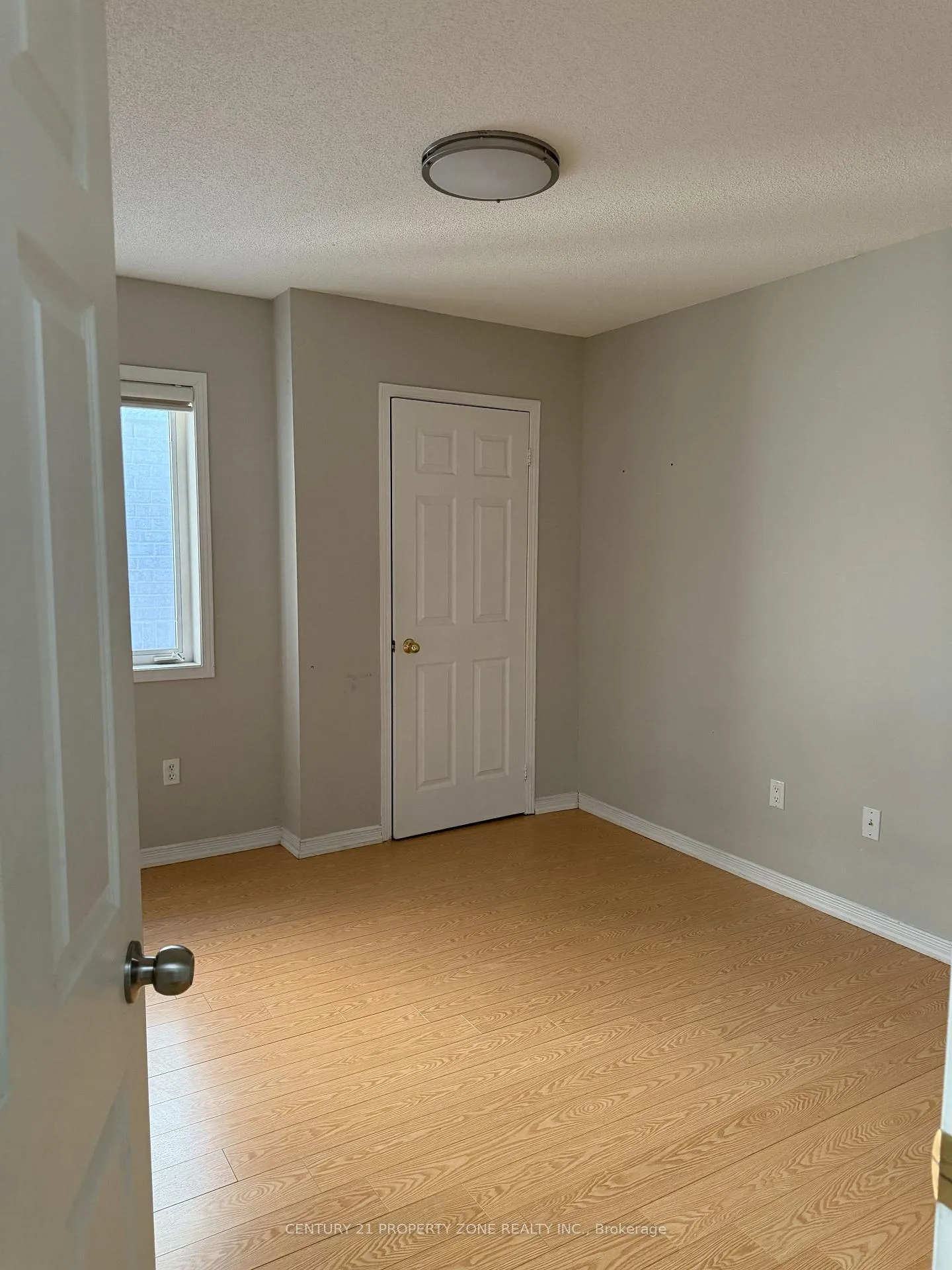 Photo 7 of 77 Maddybeth Crescent, Brampton, Bram West — HOMEH